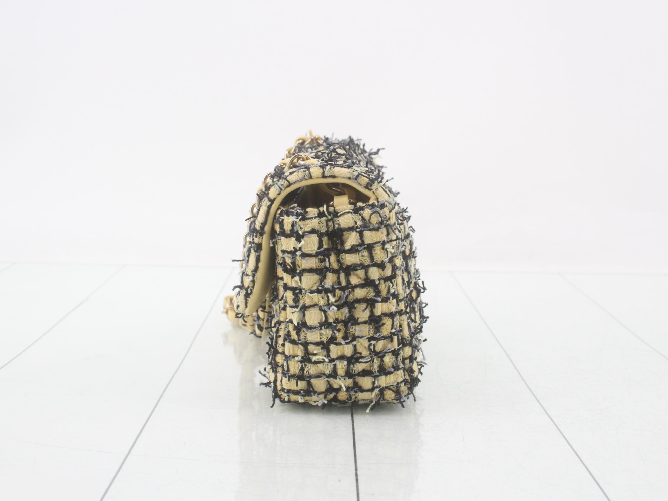 Matelassé Tweed Chain Shoulder Bag with Plate — view 3
