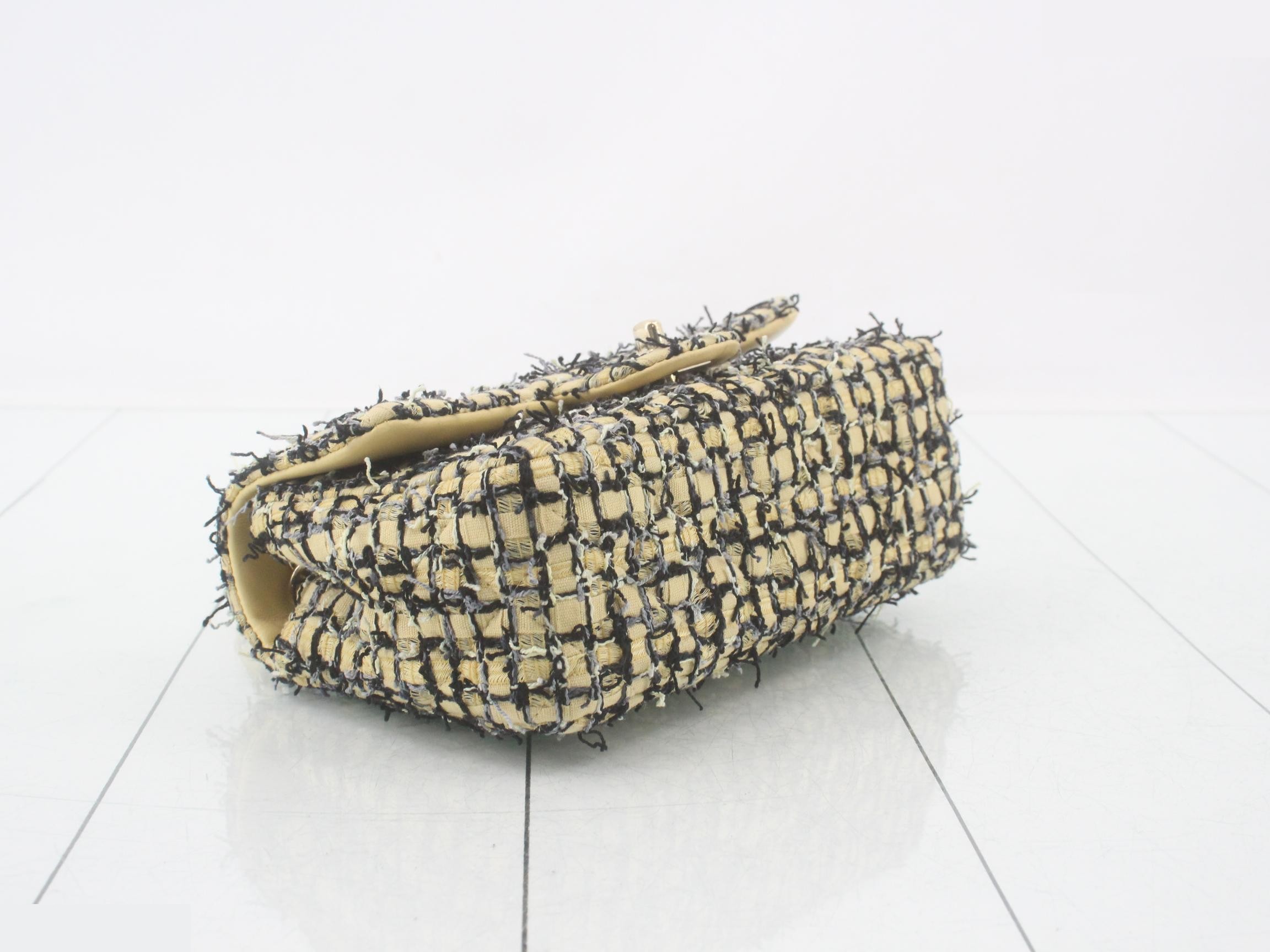 Matelassé Tweed Chain Shoulder Bag with Plate — view 5