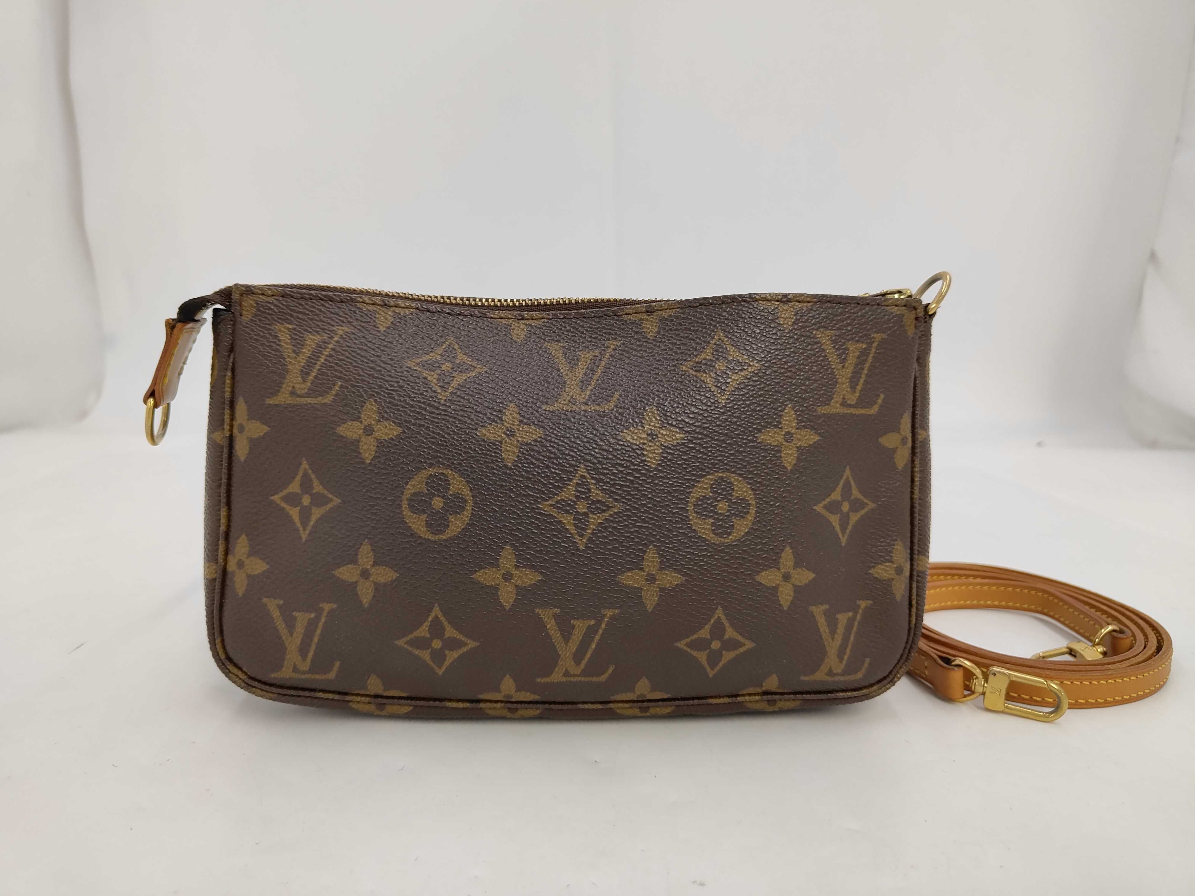 Monogram Pochette Accessoires VI0050 Pouch