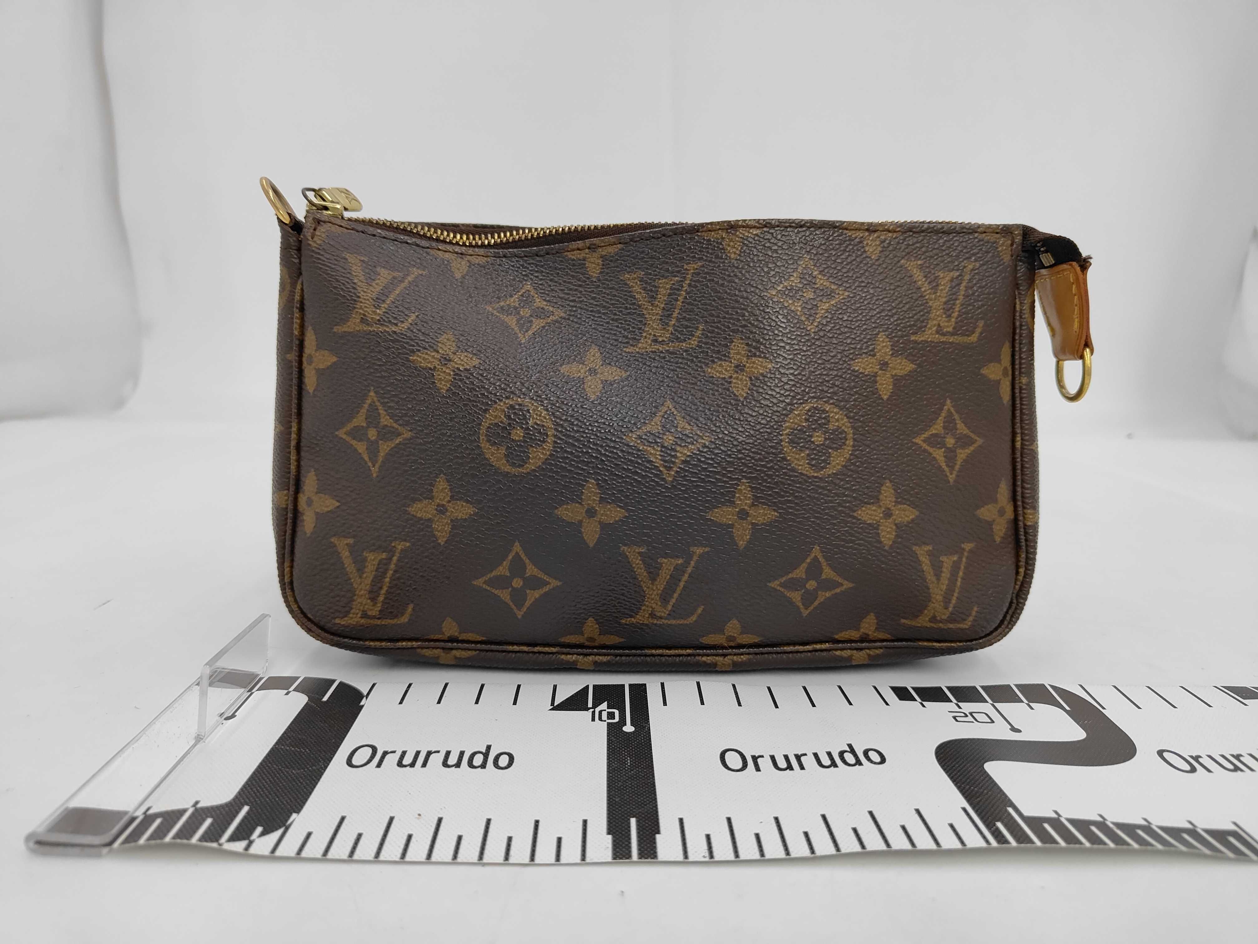 Monogram Pochette Accessoires VI0050 Pouch — view 2