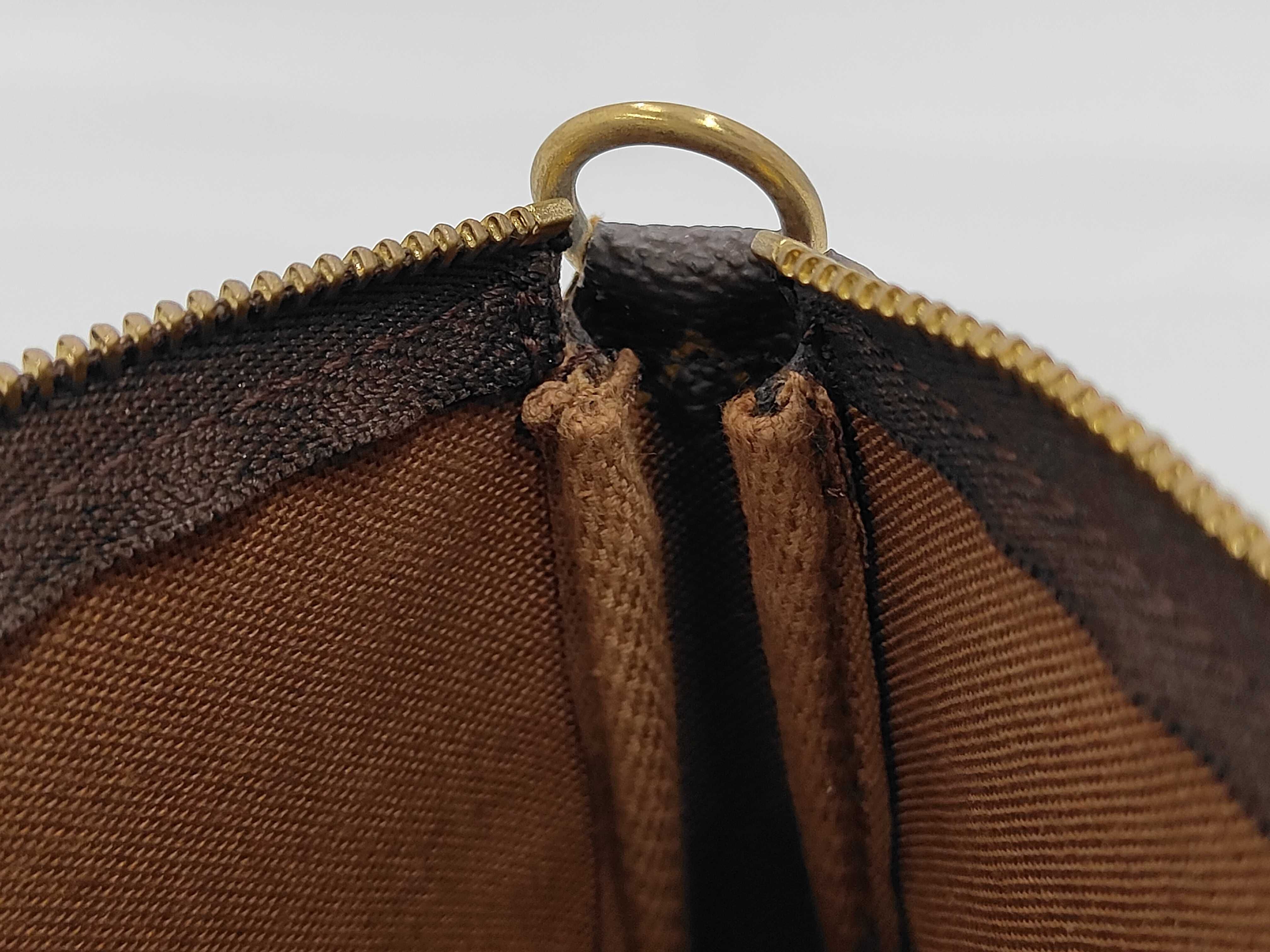 Monogram Pochette Accessoires VI0050 Pouch — view 9