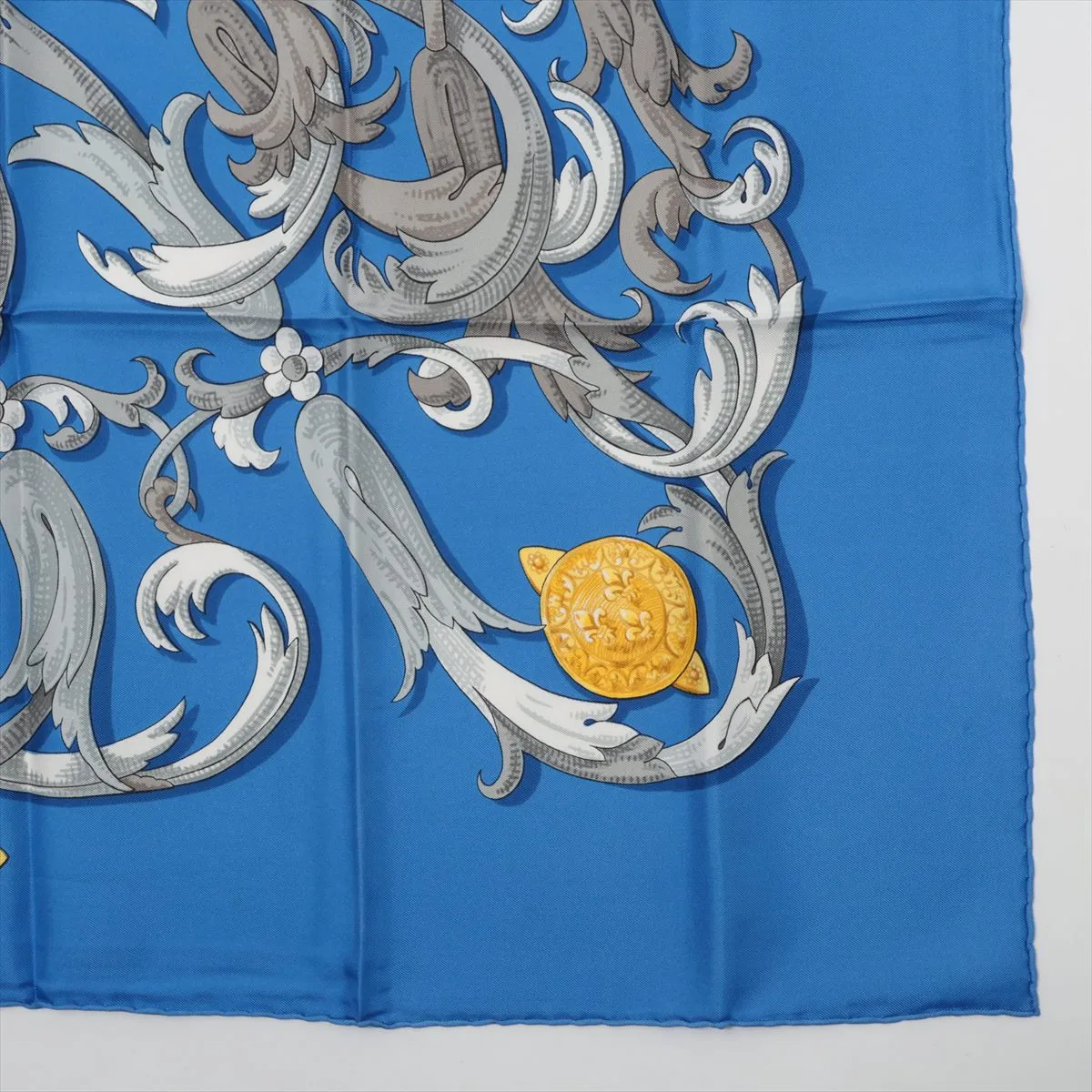 Carre 90 LE MORS A LA CONETABLE (The Elegance of a Bridle) Silk Scarf, Blue. — view 4