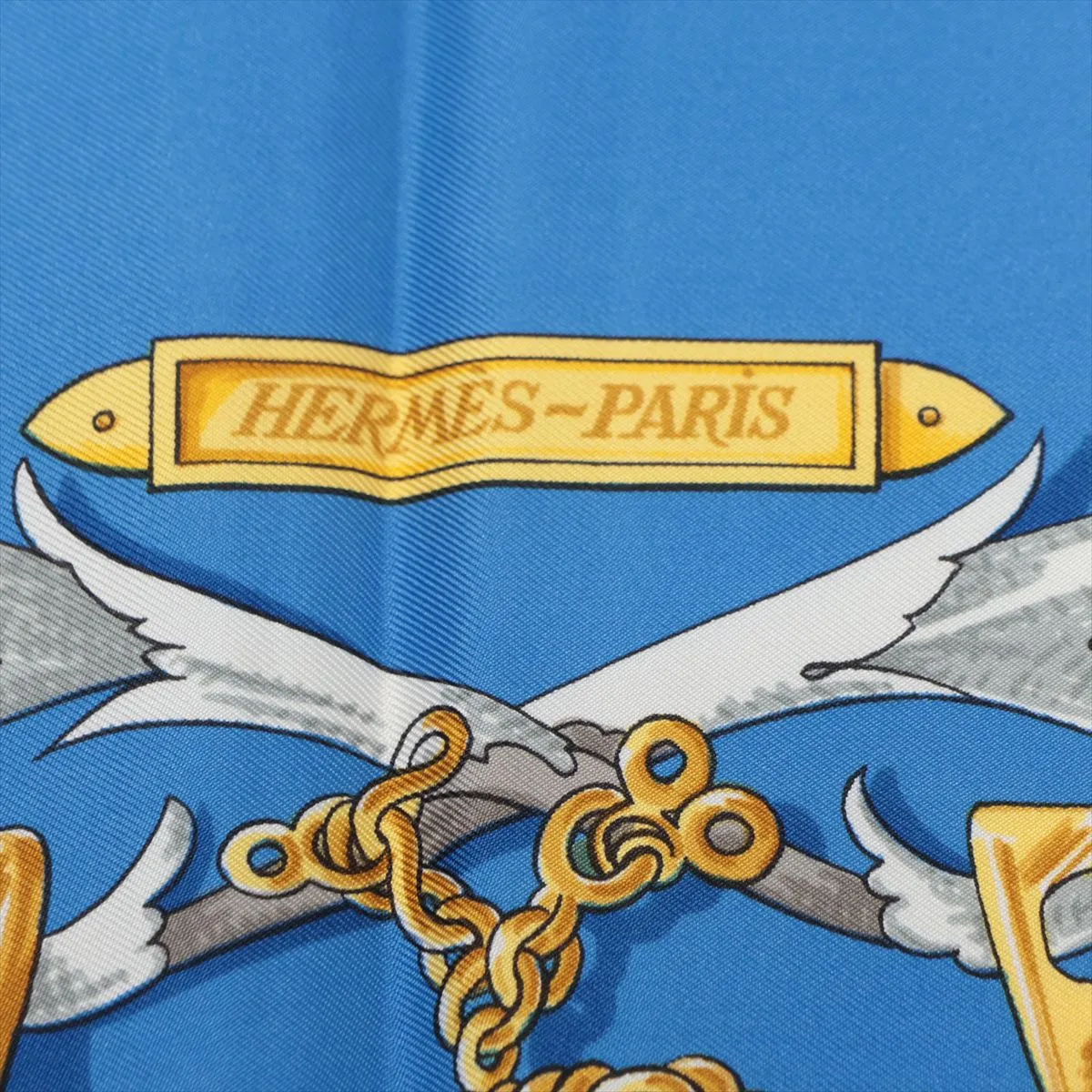 Carre 90 LE MORS A LA CONETABLE (The Elegance of a Bridle) Silk Scarf, Blue. — view 6