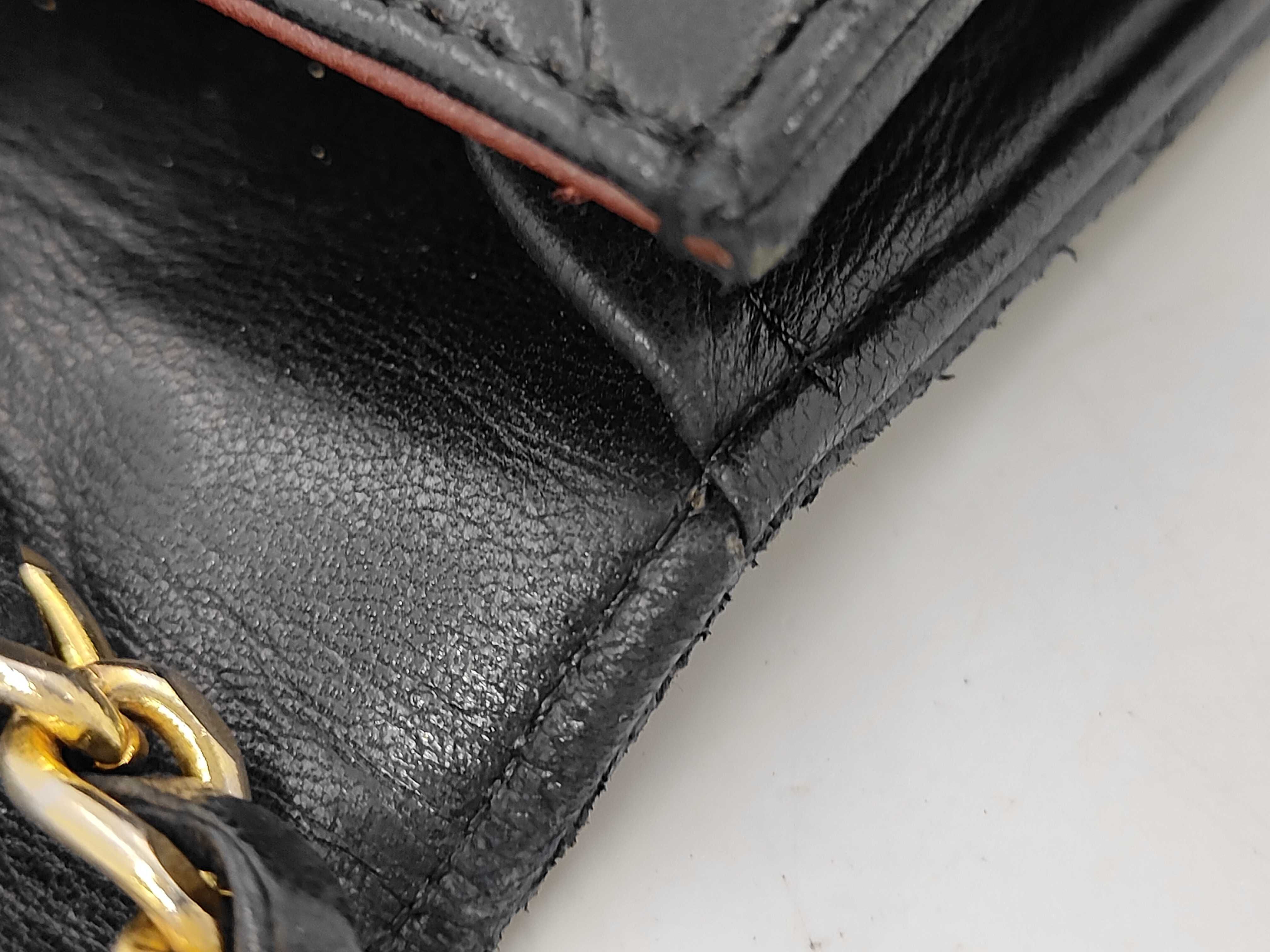 Chain Shoulder Bag / Matelassé / Black / Push-Lock Shoulder Bag — view 9