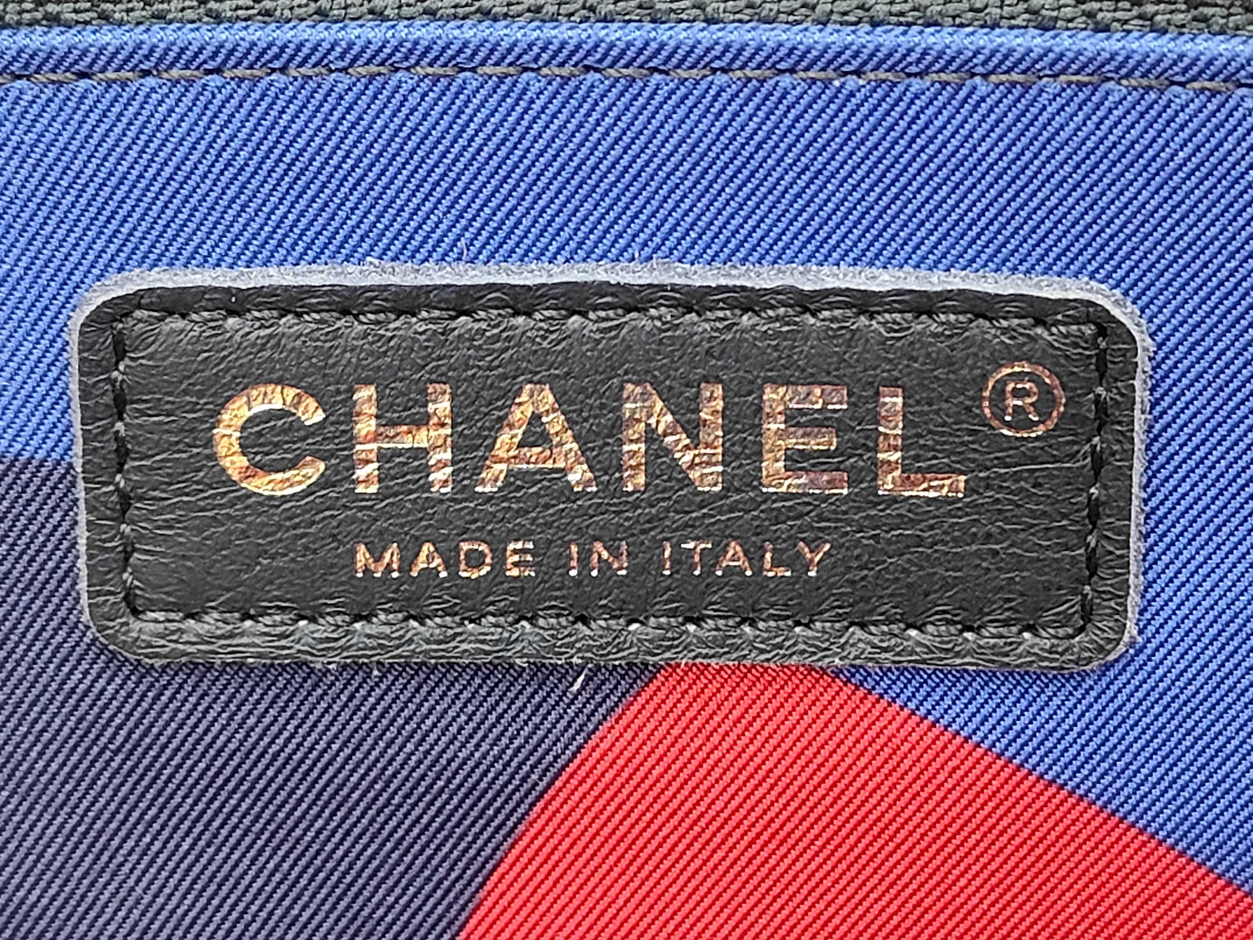 Matelassé Tweed Chain Around Shoulder Bag (Serial Number 28) — view 11