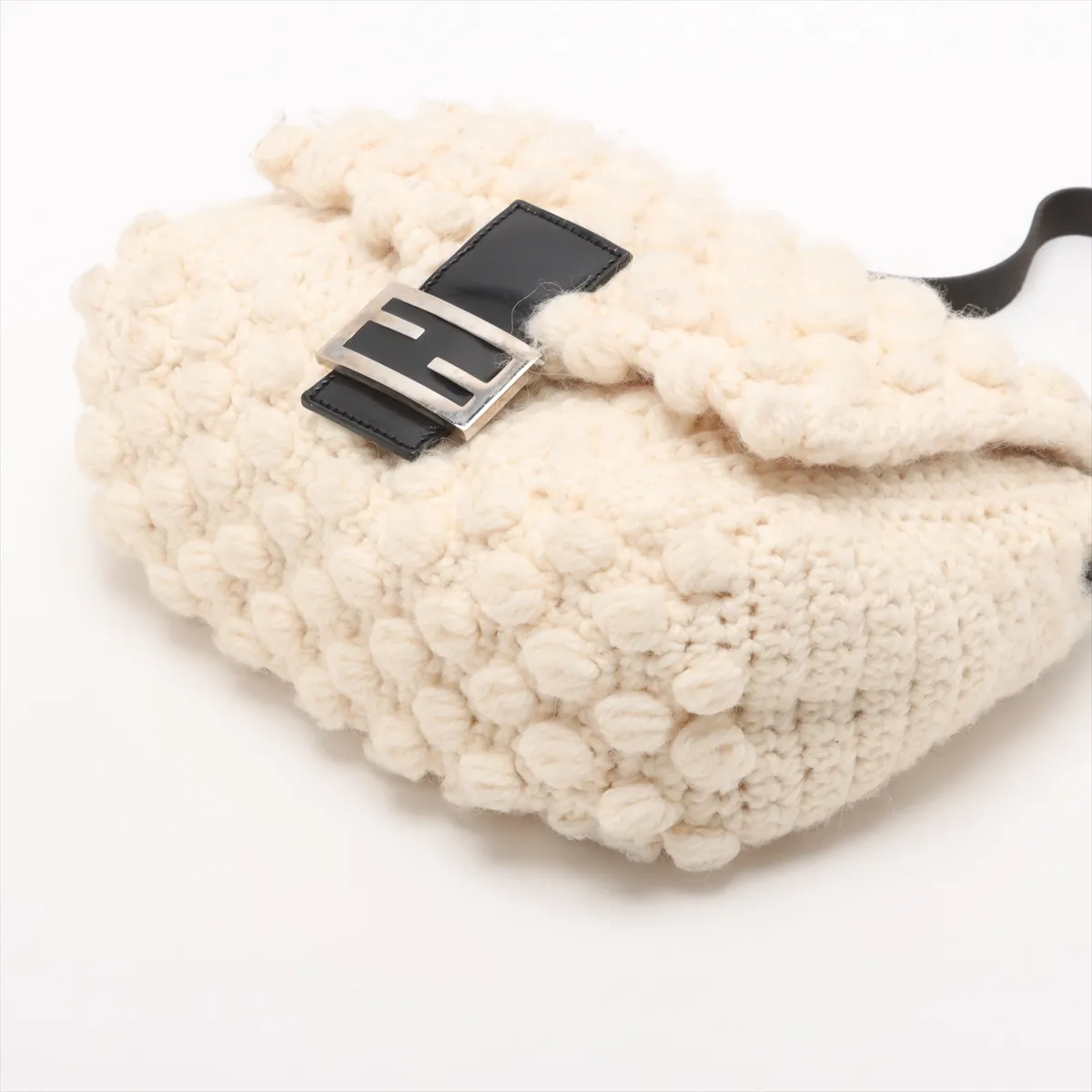 Mamma Bucket Knit x Leather Shoulder Bag White x Black — view 3
