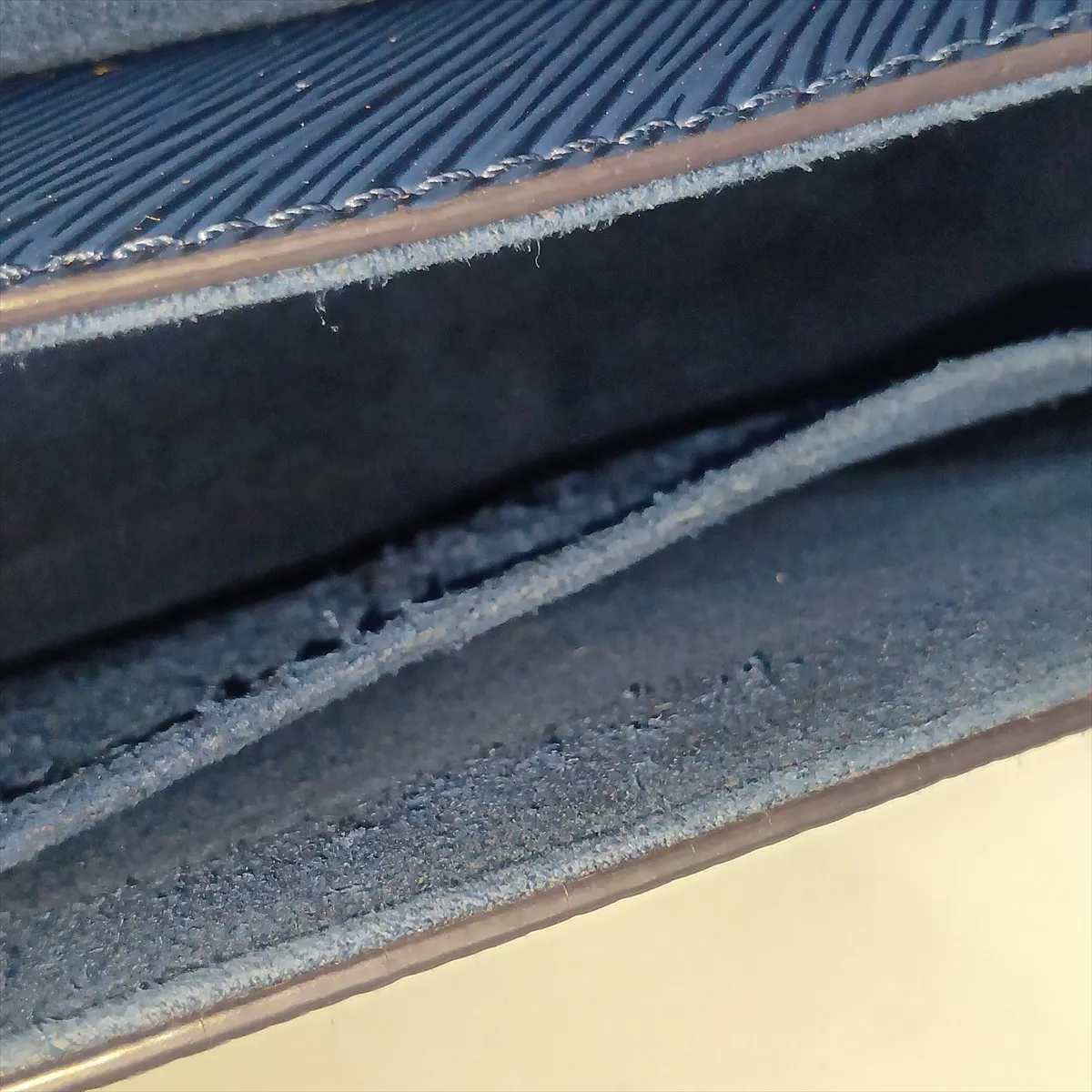 Epi Twist MM M53090 Navy — view 15