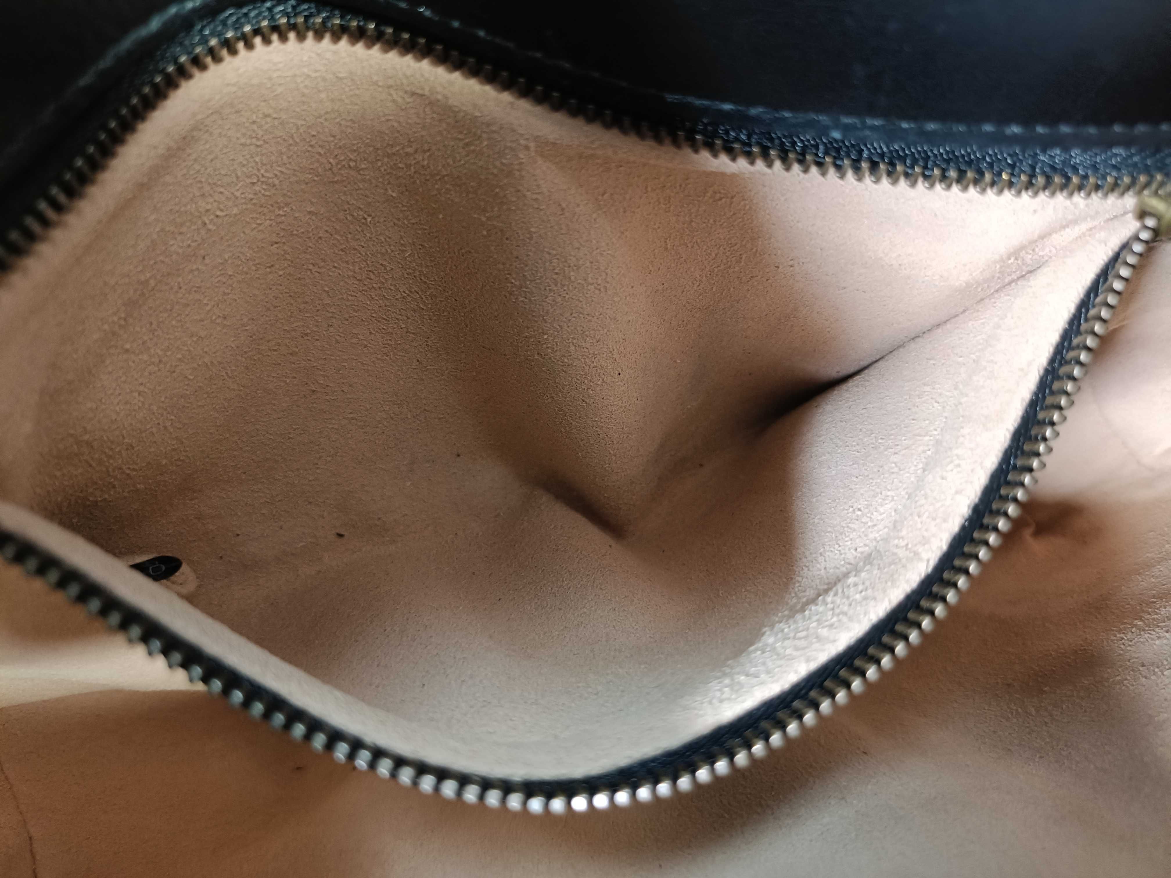 PH- Black Shoulder Bag Leather Shoulder Bag — view 11
