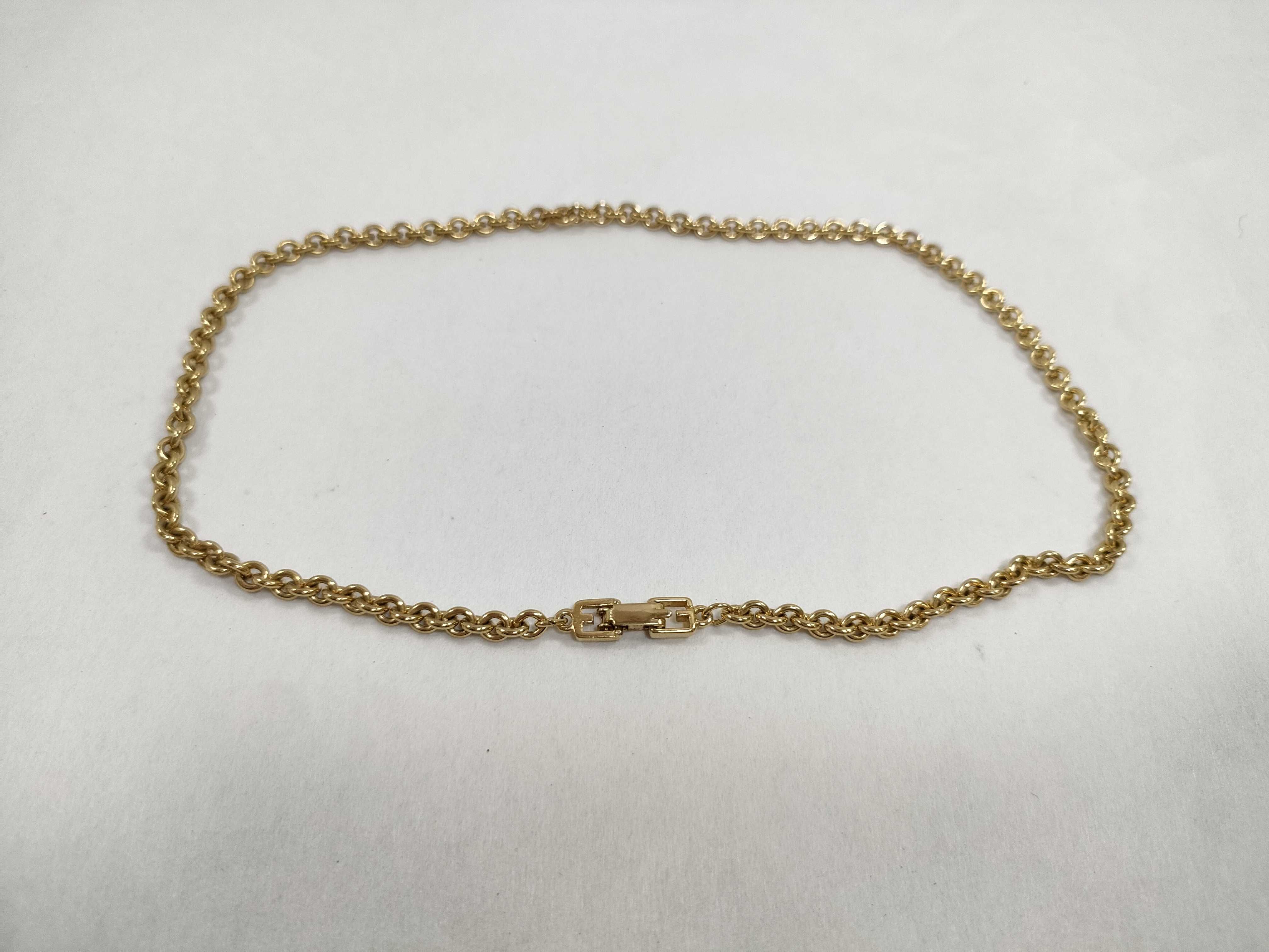 necklace — view 3