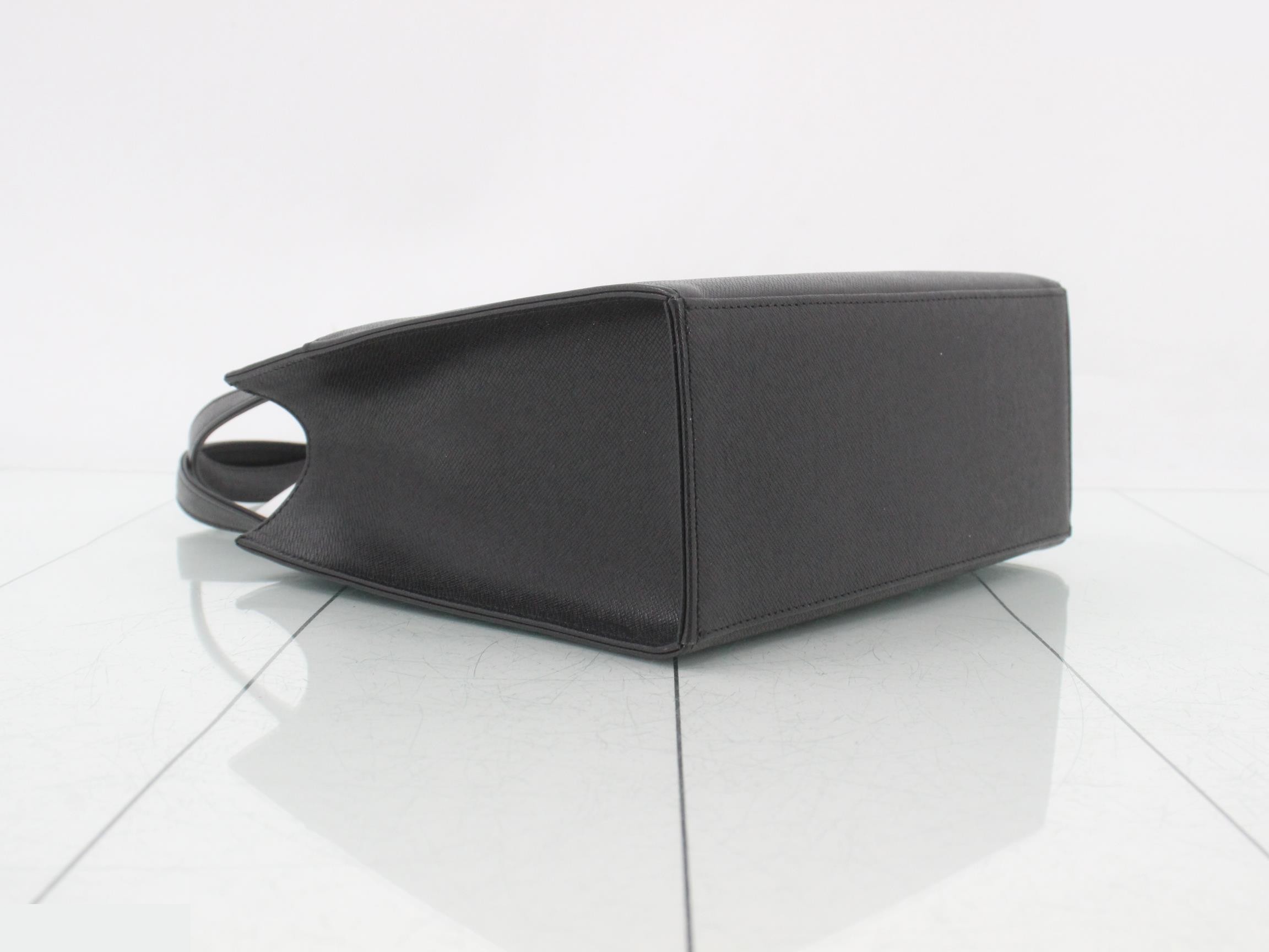 handbag — view 5