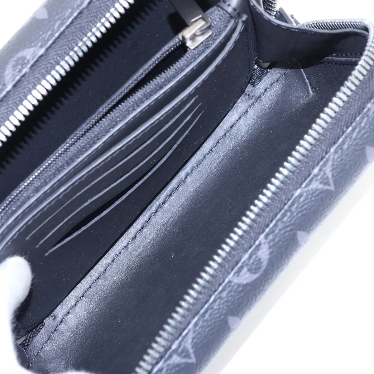 Monogram Eclipse Horizon Clutch M45579 Black (RFID detected) — view 6