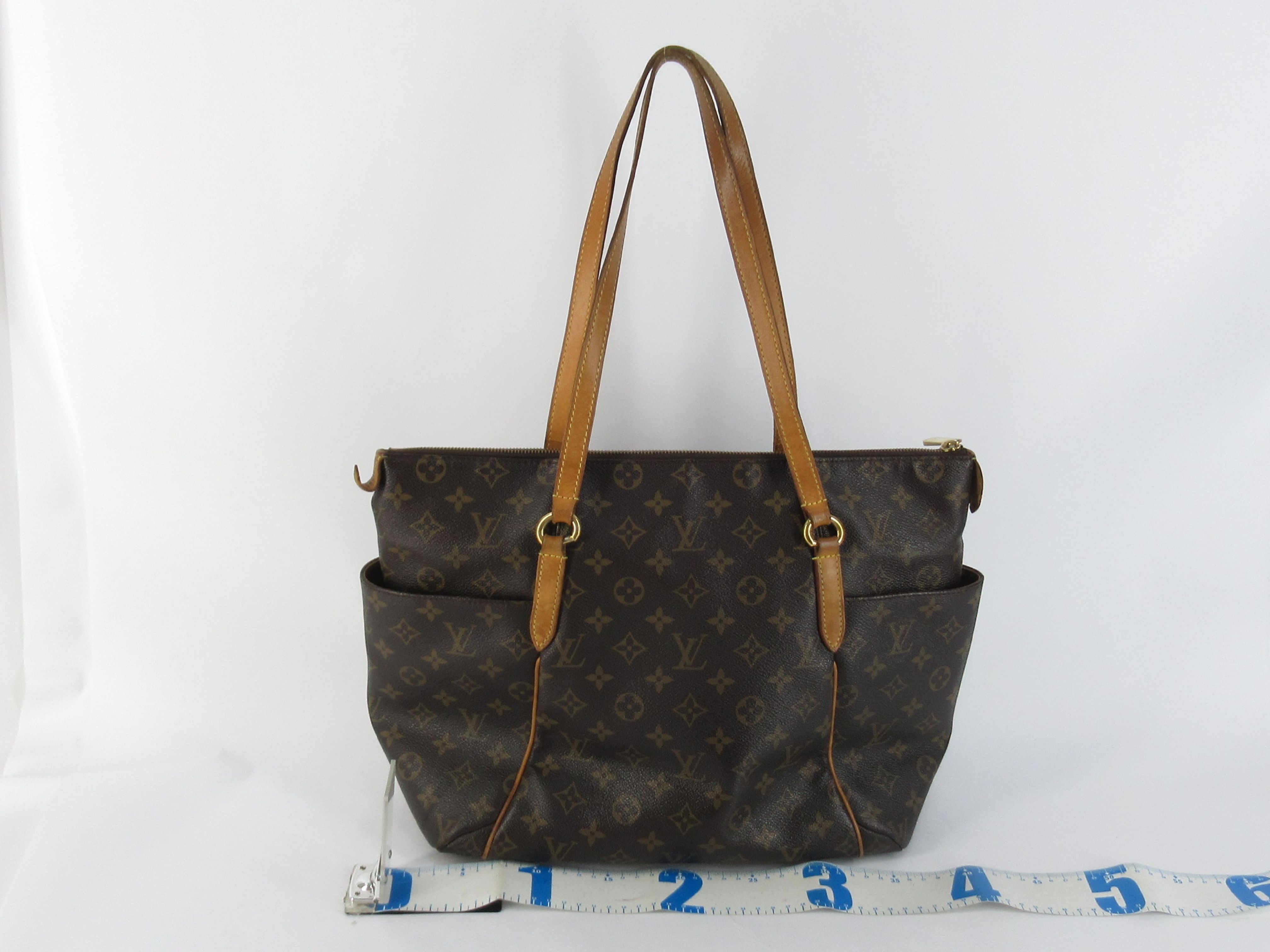 Monogram Totally MM M56689 Tote Bag — view 2