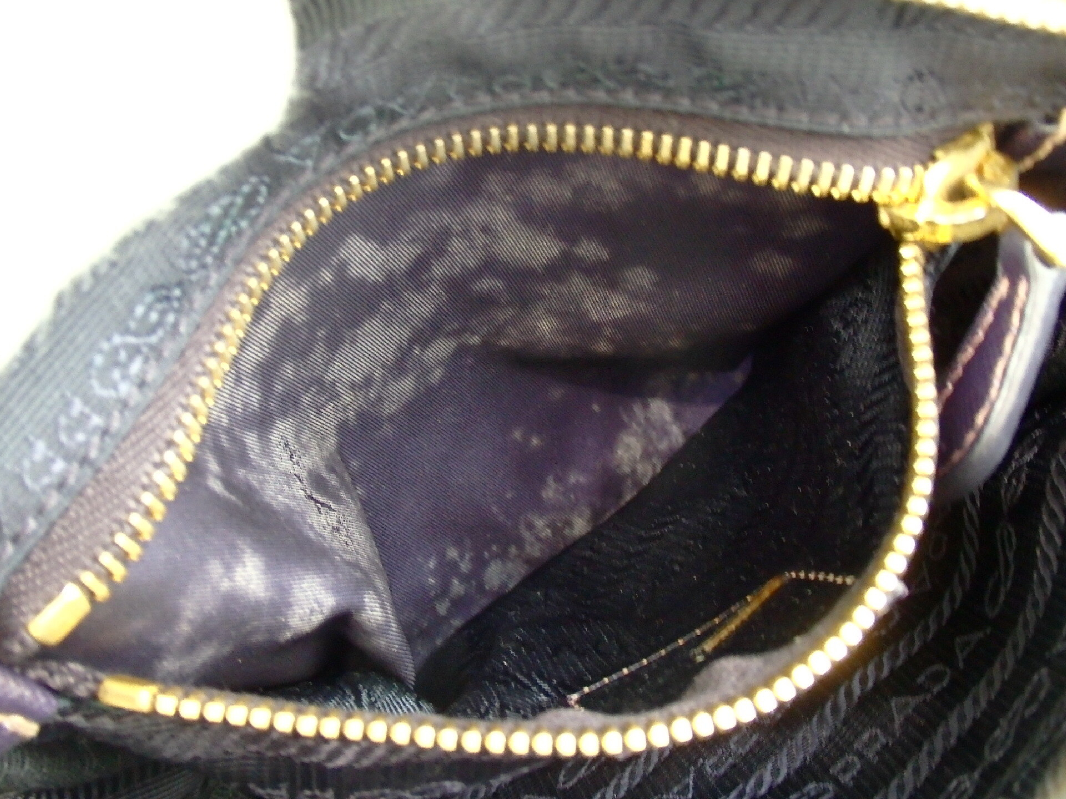pouch — view 9