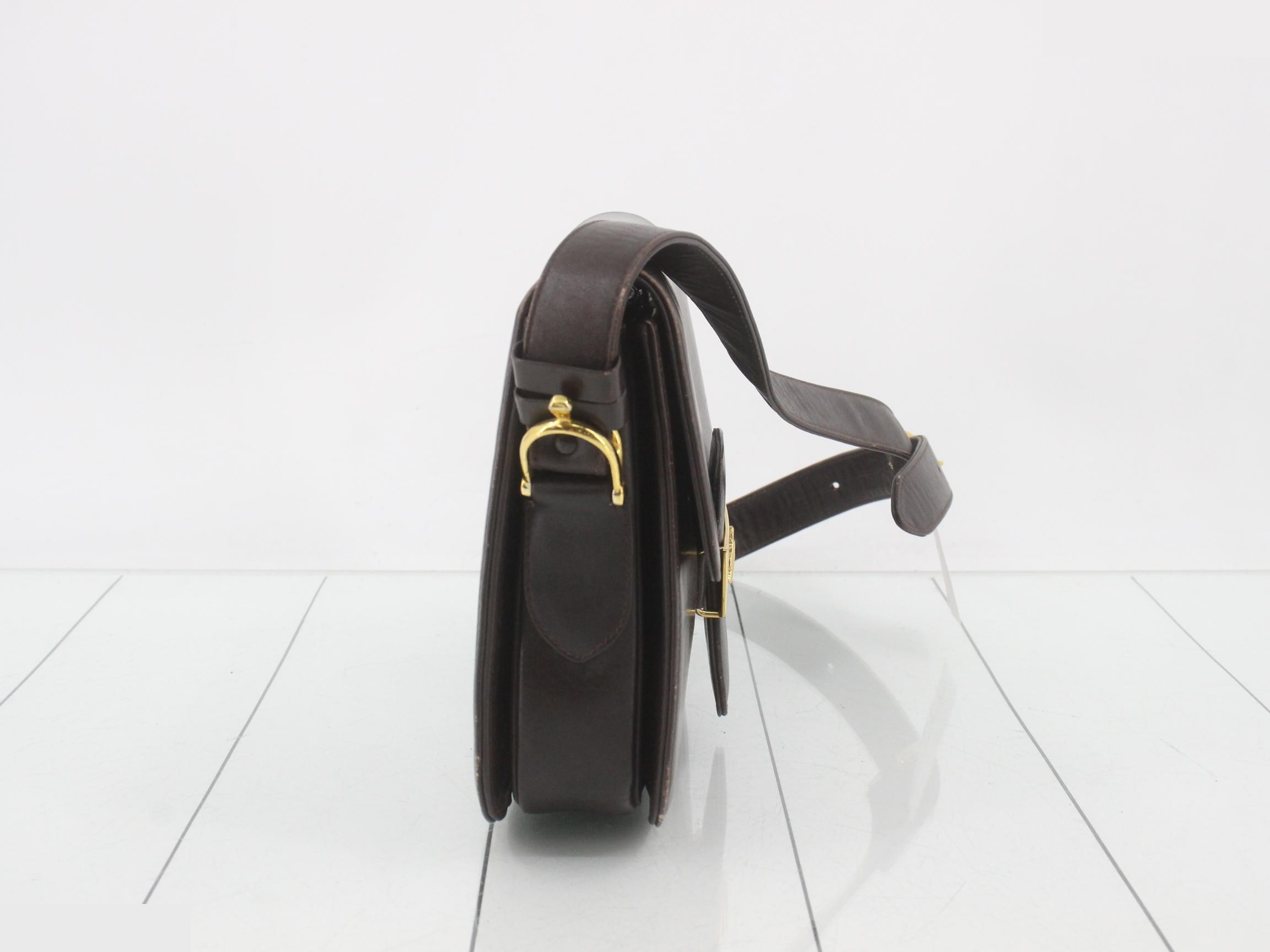 brown carriage hardware — view 4