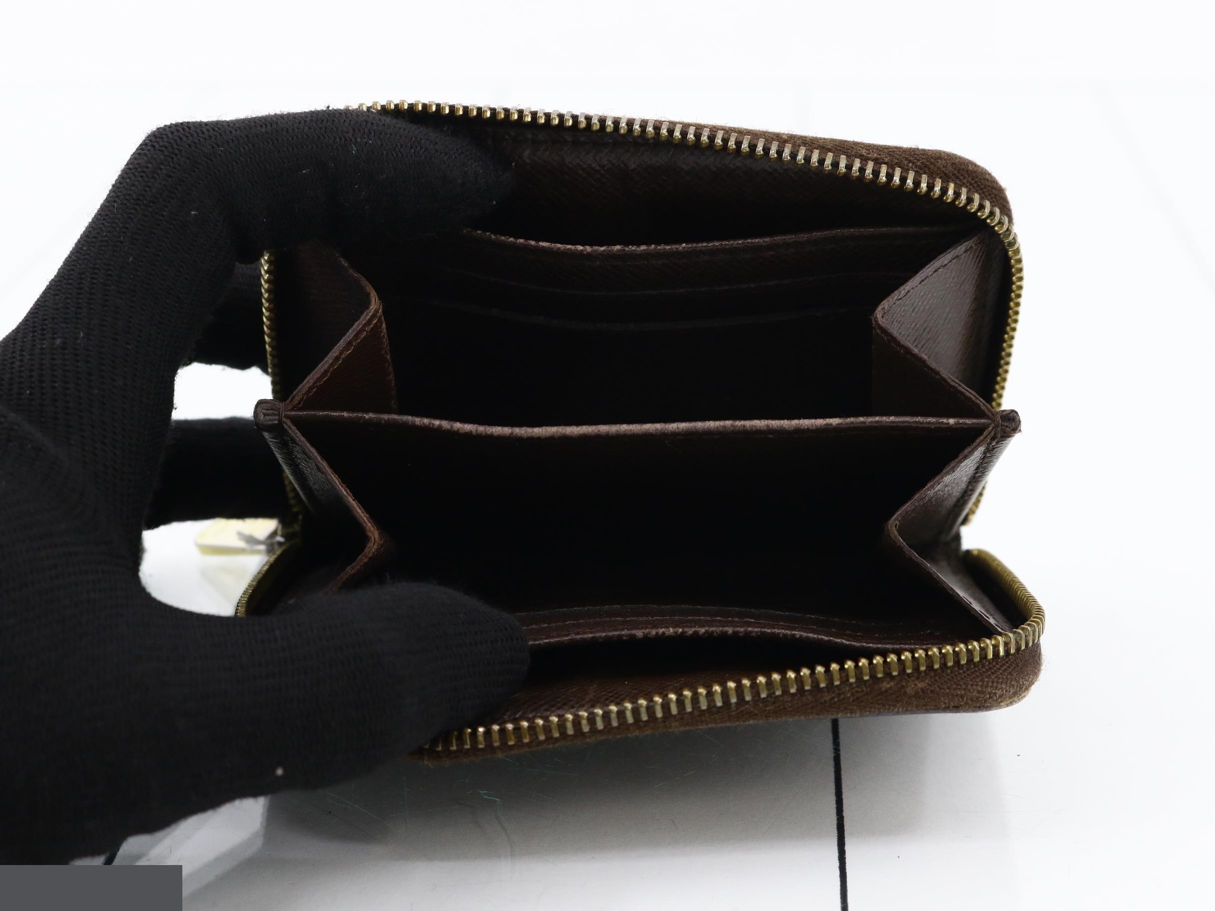Damier coin case — view 4