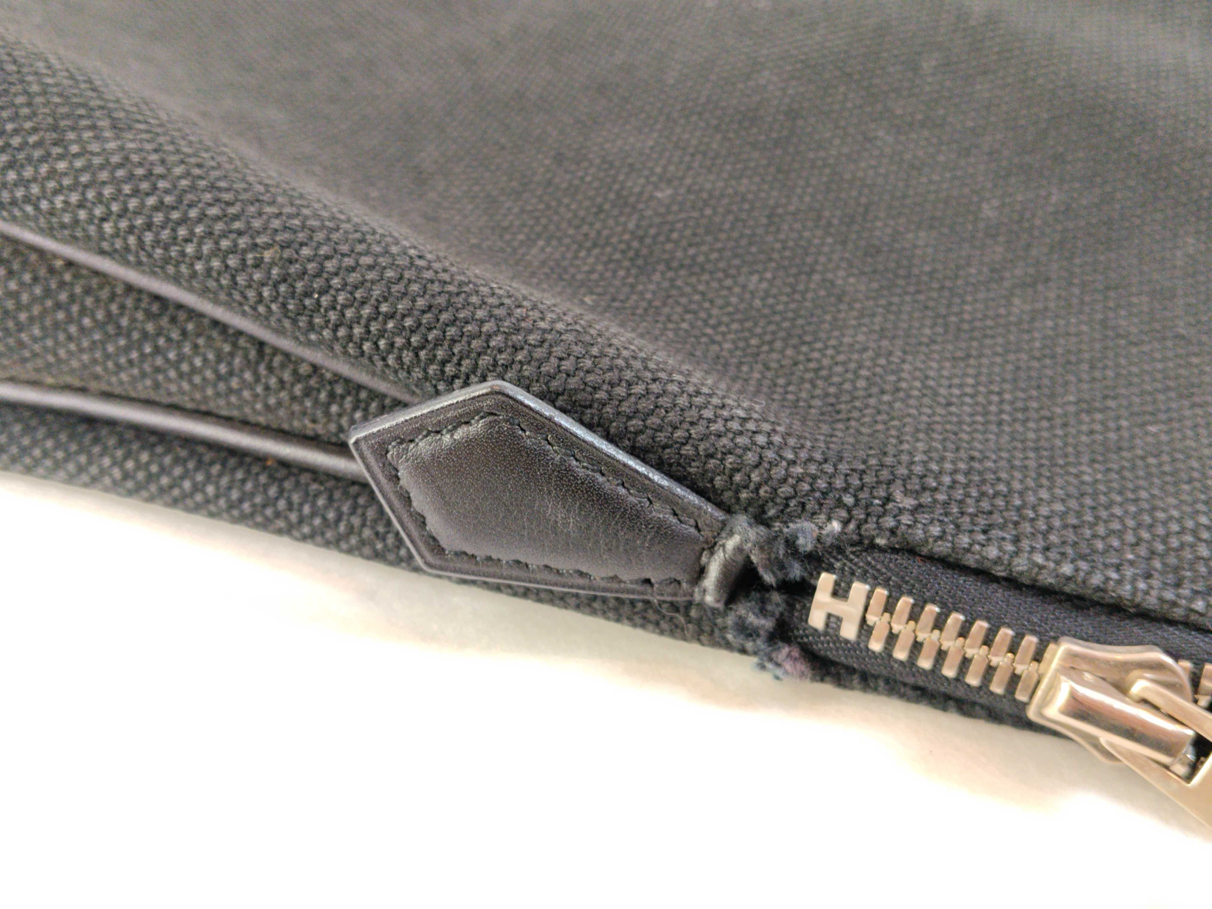 Sac Ybou MM Handbag, Toile H Noir Tote Bag — view 14
