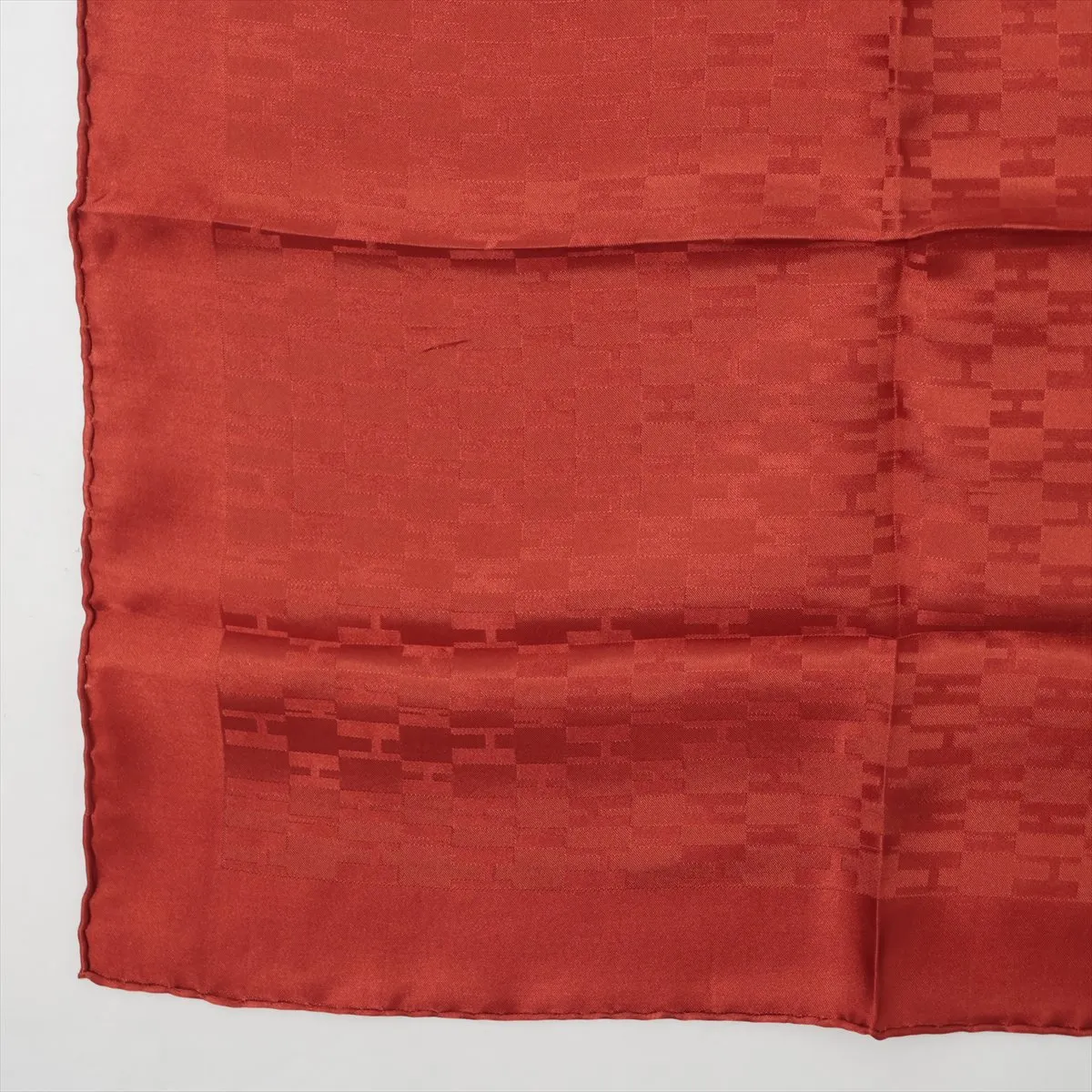 H logo scarf, silk, orange, some wear and — view 5