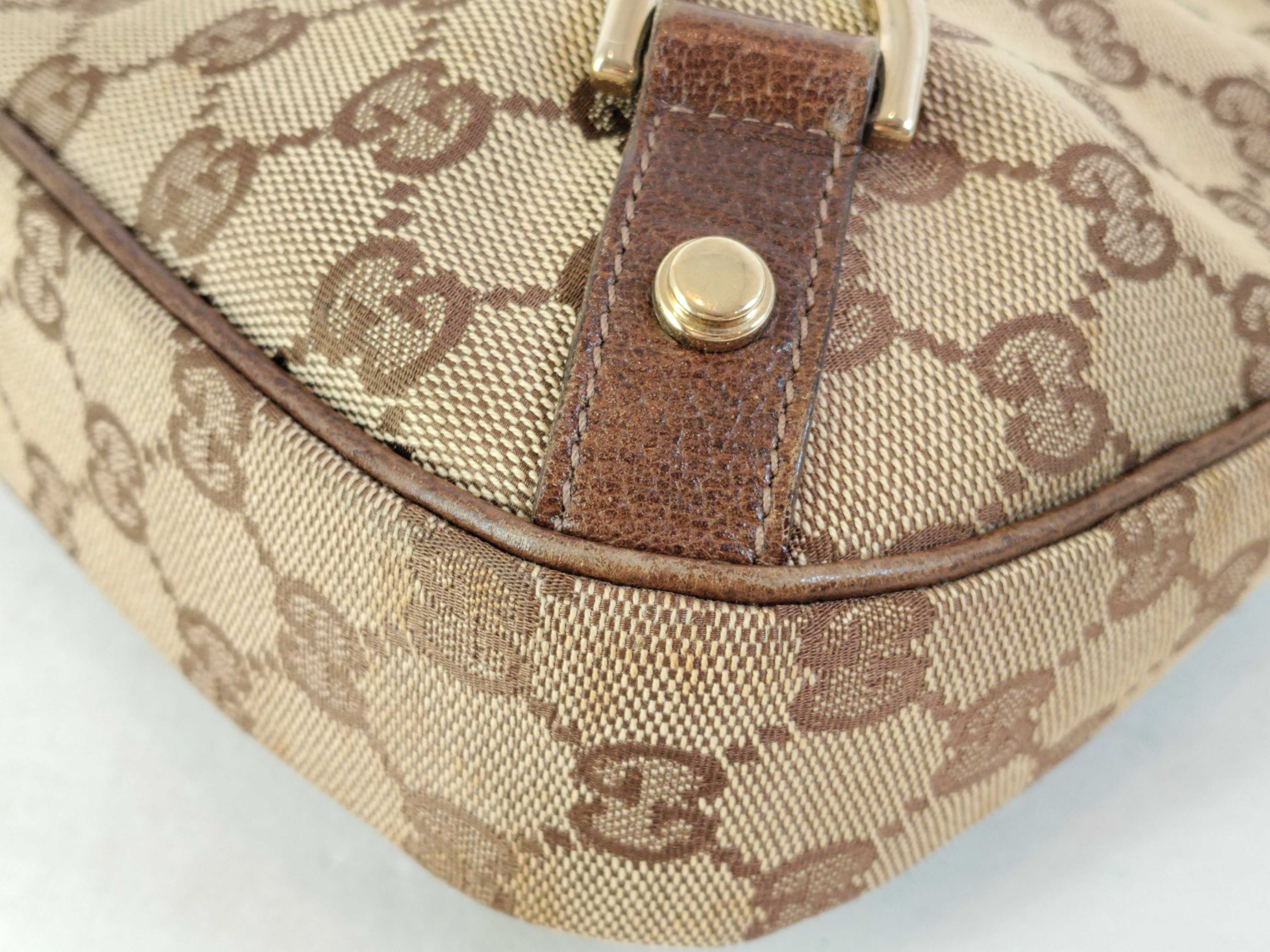 GG Canvas One-Shoulder Bag — view 7