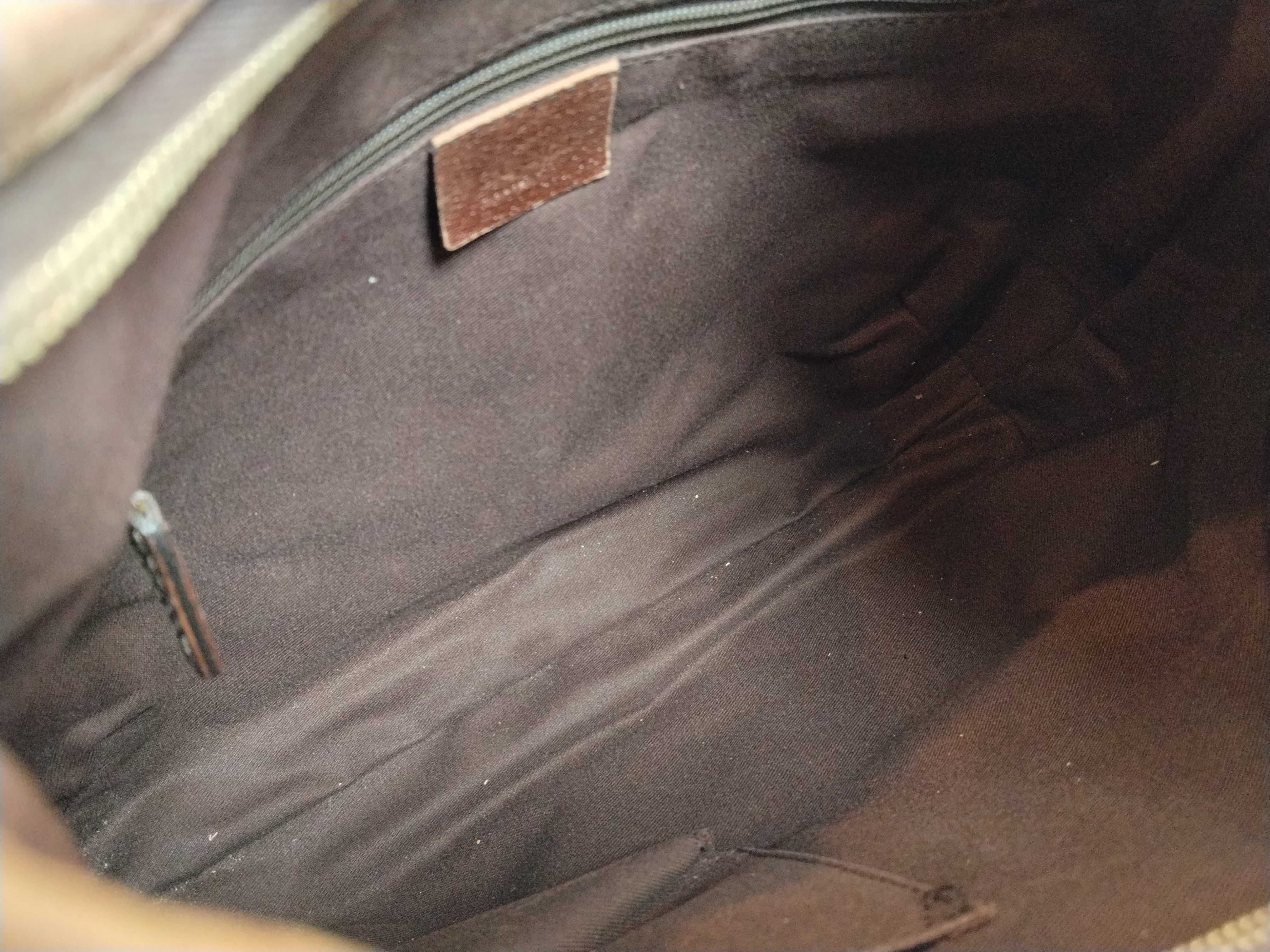 GG Canvas One-Shoulder Bag — view 10