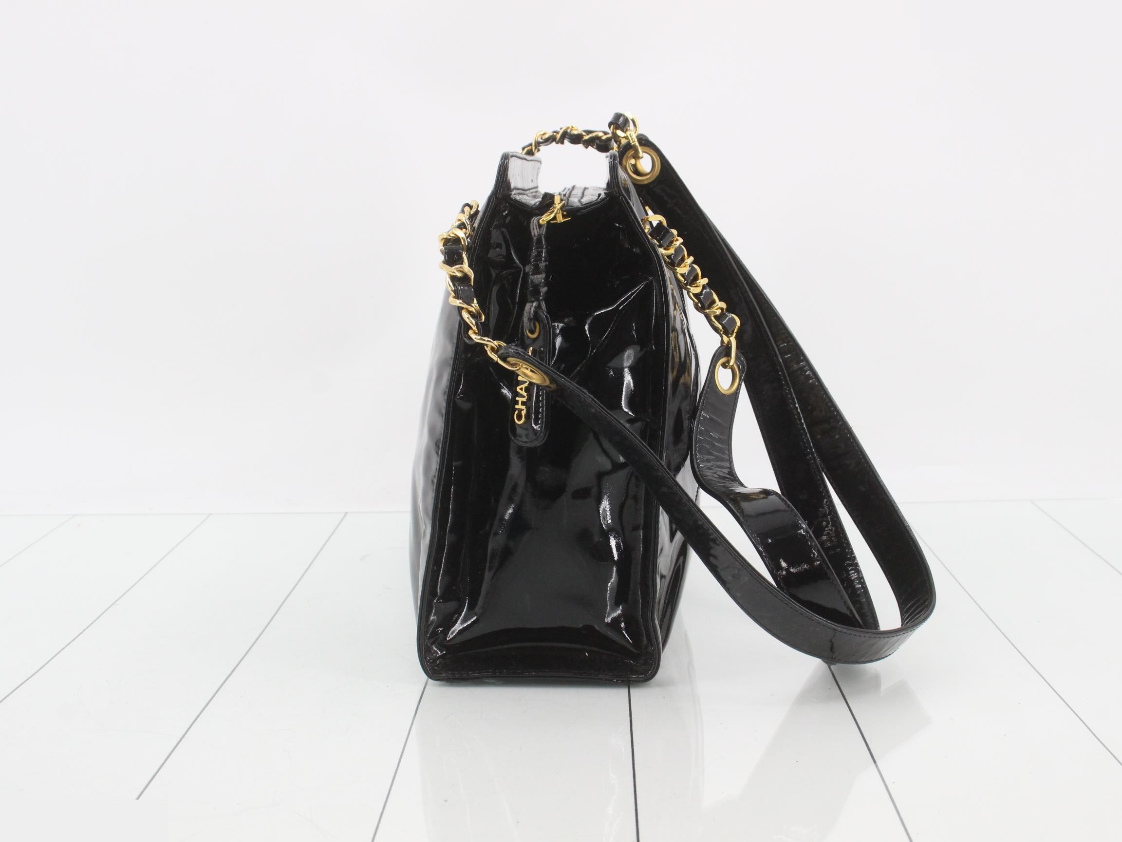Coco Mark Enamel Chain Shoulder Bag — view 4