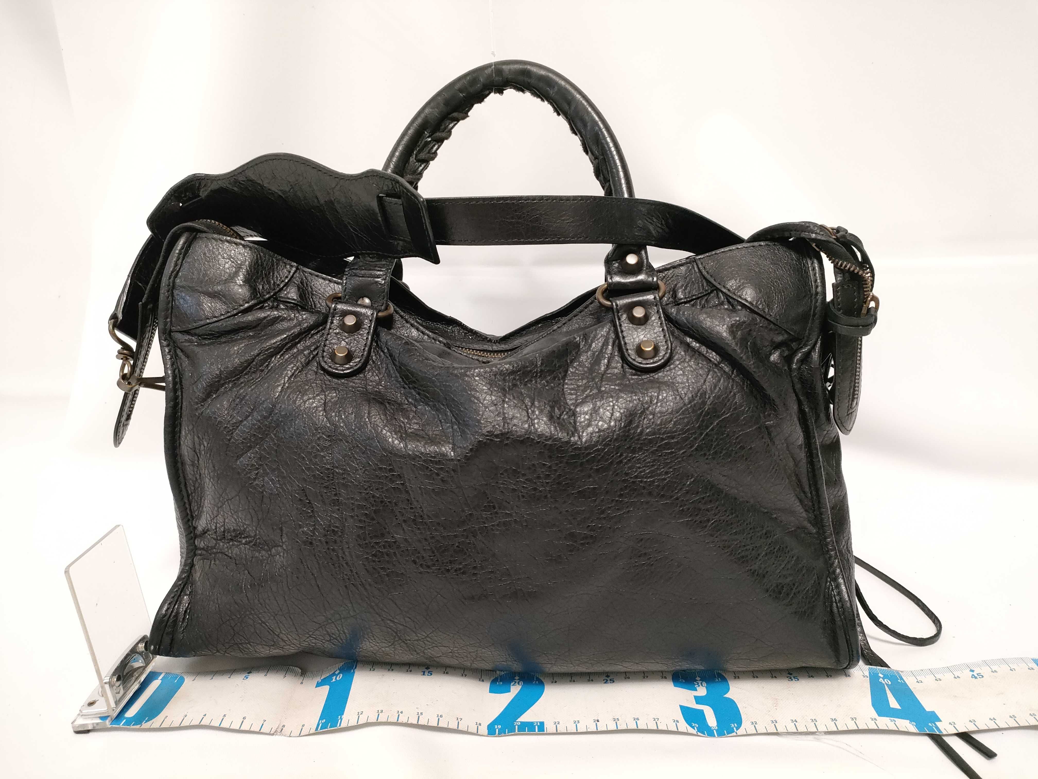 The City Balenciaga The City Leather 2-Way Handbag Black 115748 Handbag with Mirror — view 2