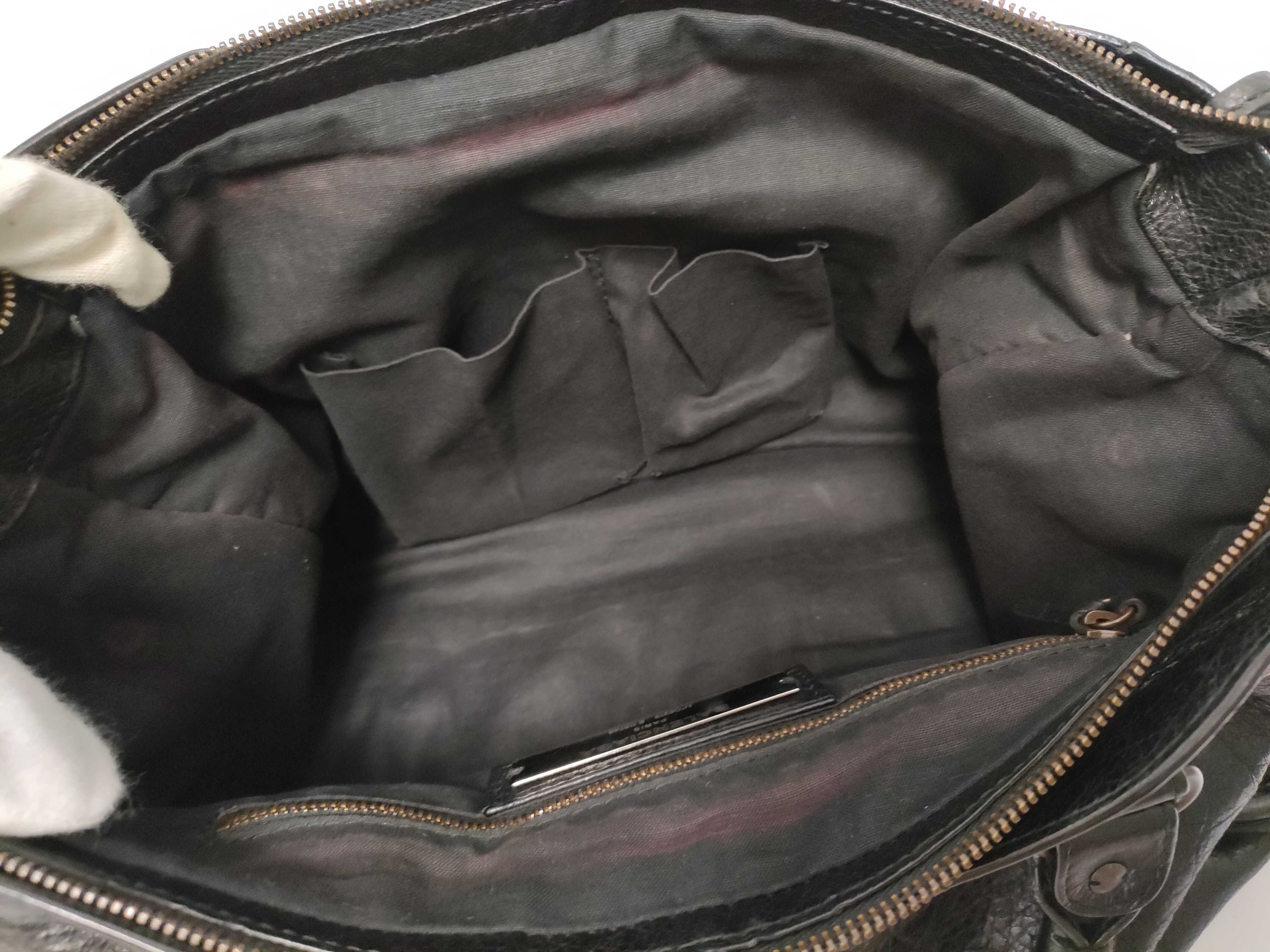 The City Balenciaga The City Leather 2-Way Handbag Black 115748 Handbag with Mirror — view 14