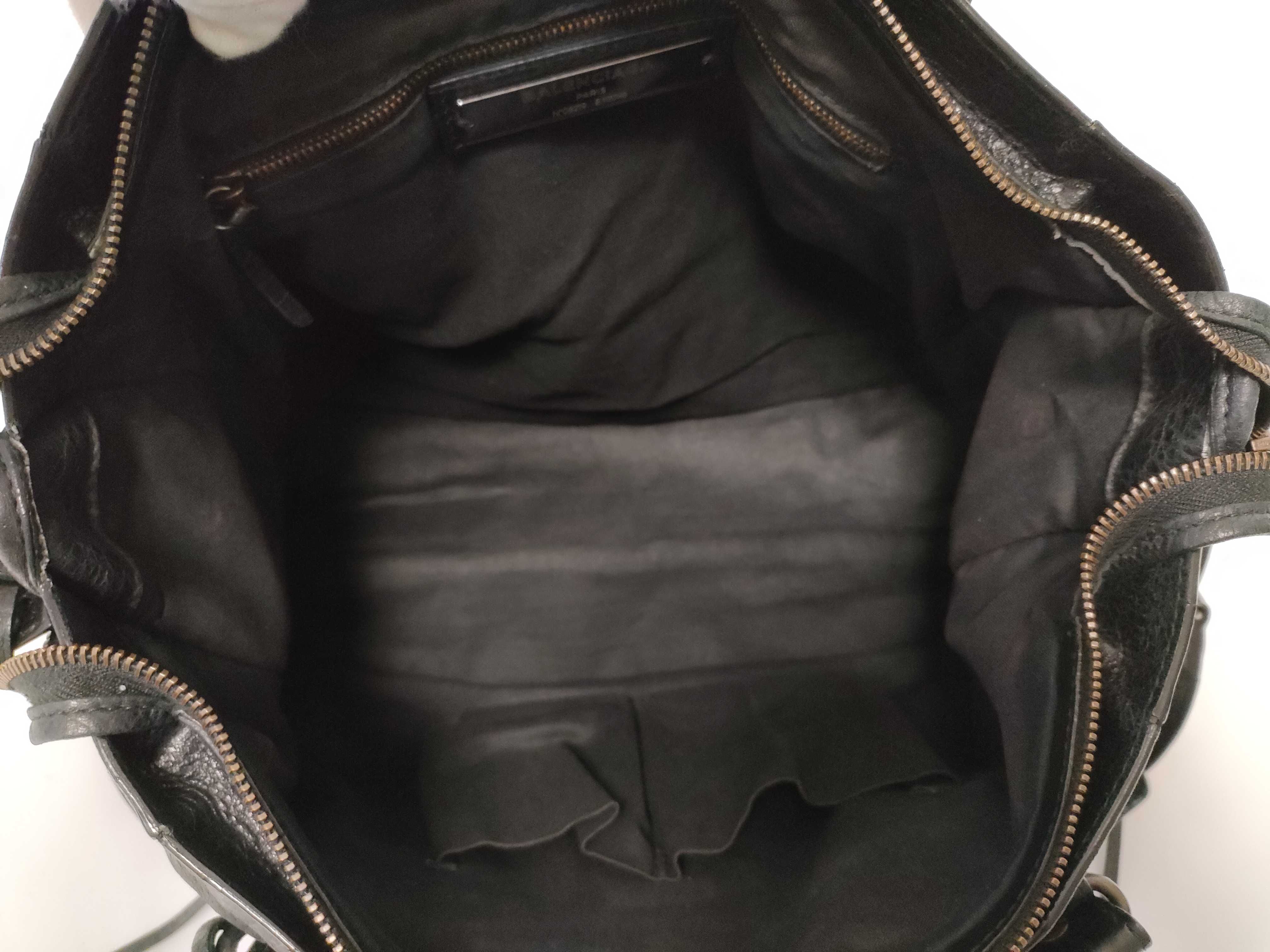 The City Balenciaga The City Leather 2-Way Handbag Black 115748 Handbag with Mirror — view 9