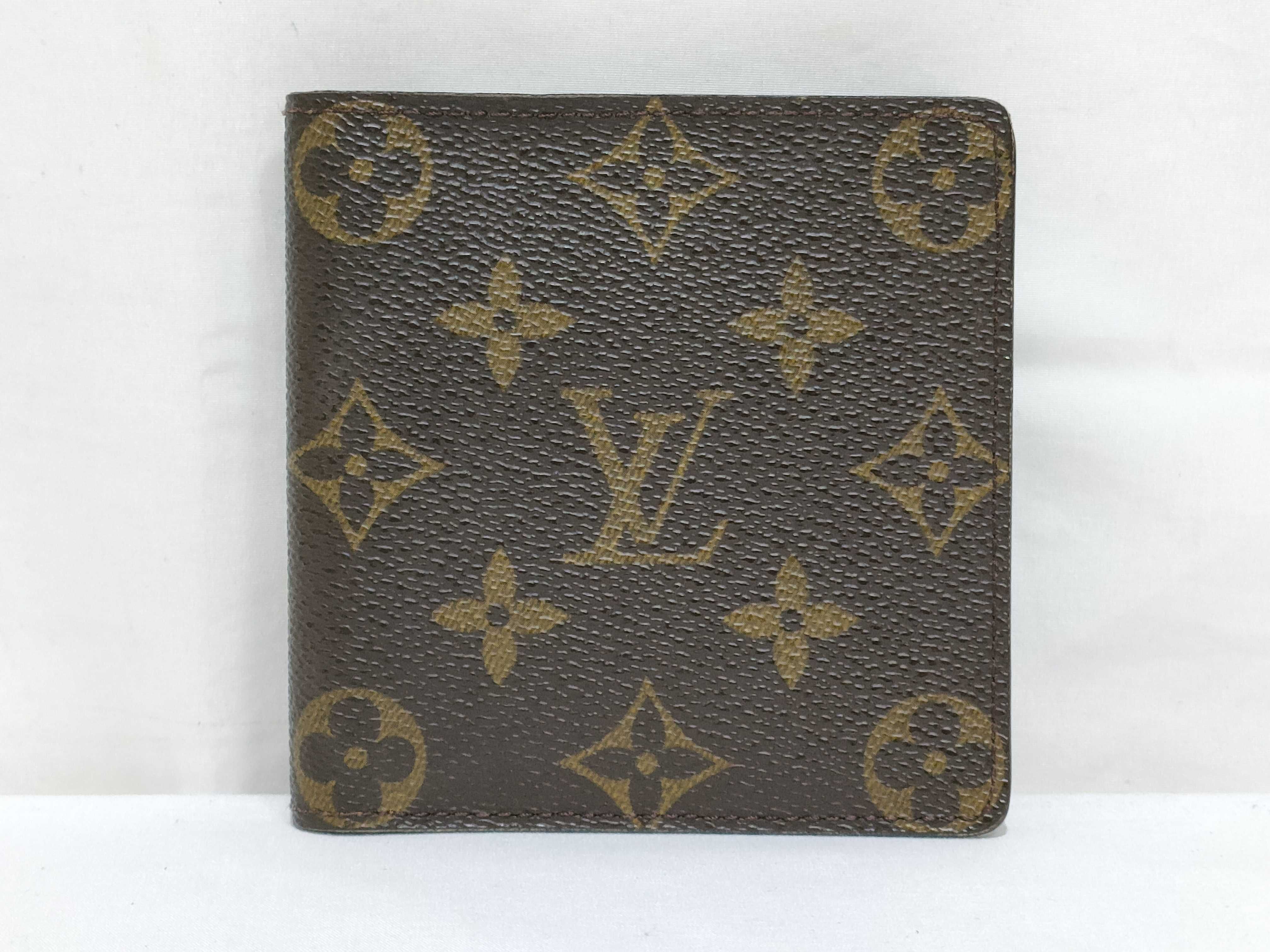 Monogram Louis Vuitton Portefeuille 6 Cartes Credit Card Case with Dust Bag, Box, and Wallet