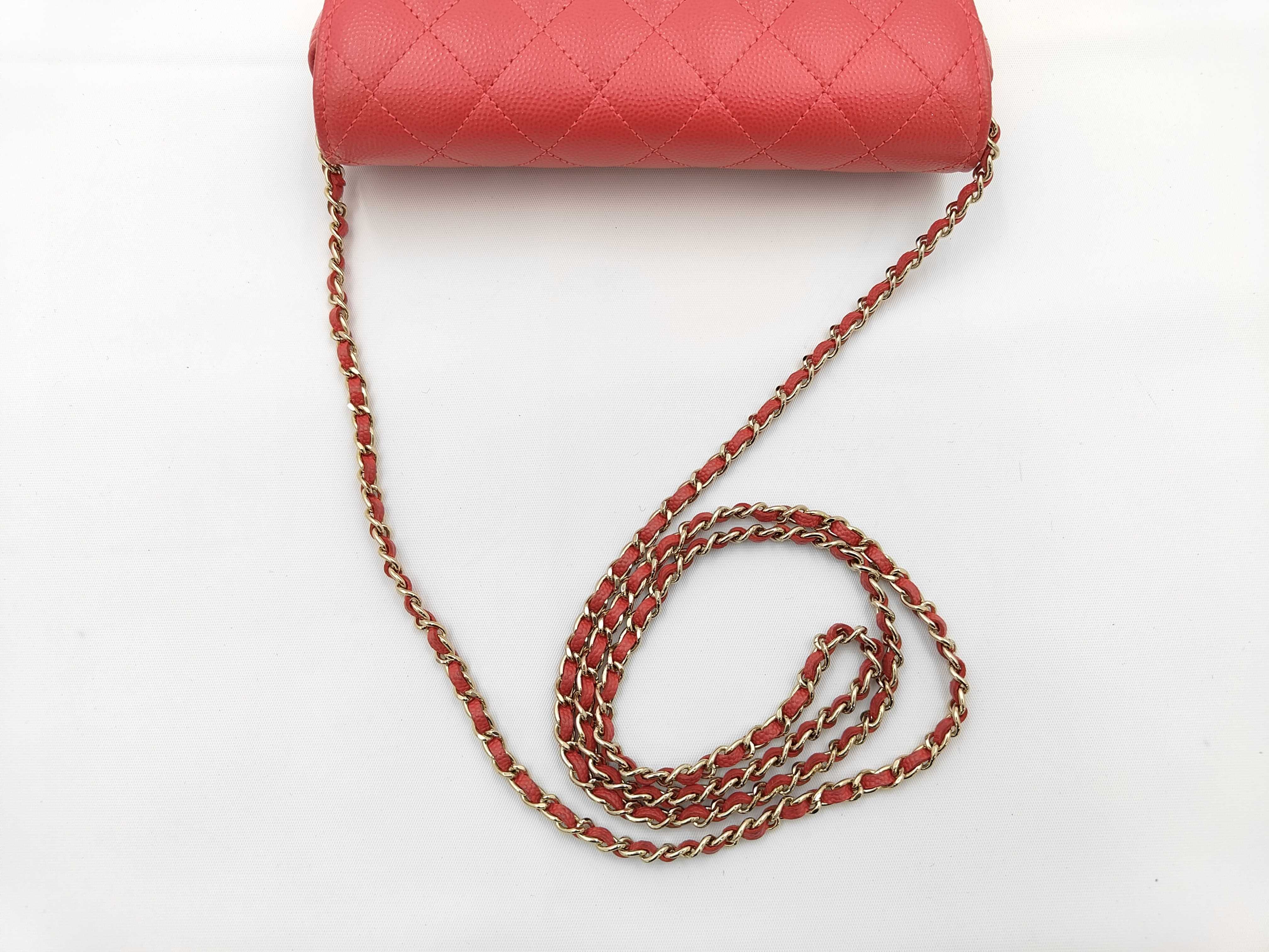 Mini Matelassé Chain Shoulder Bag, Caviar Leather, Red, 32086272 (Shoulder Bag) — view 3