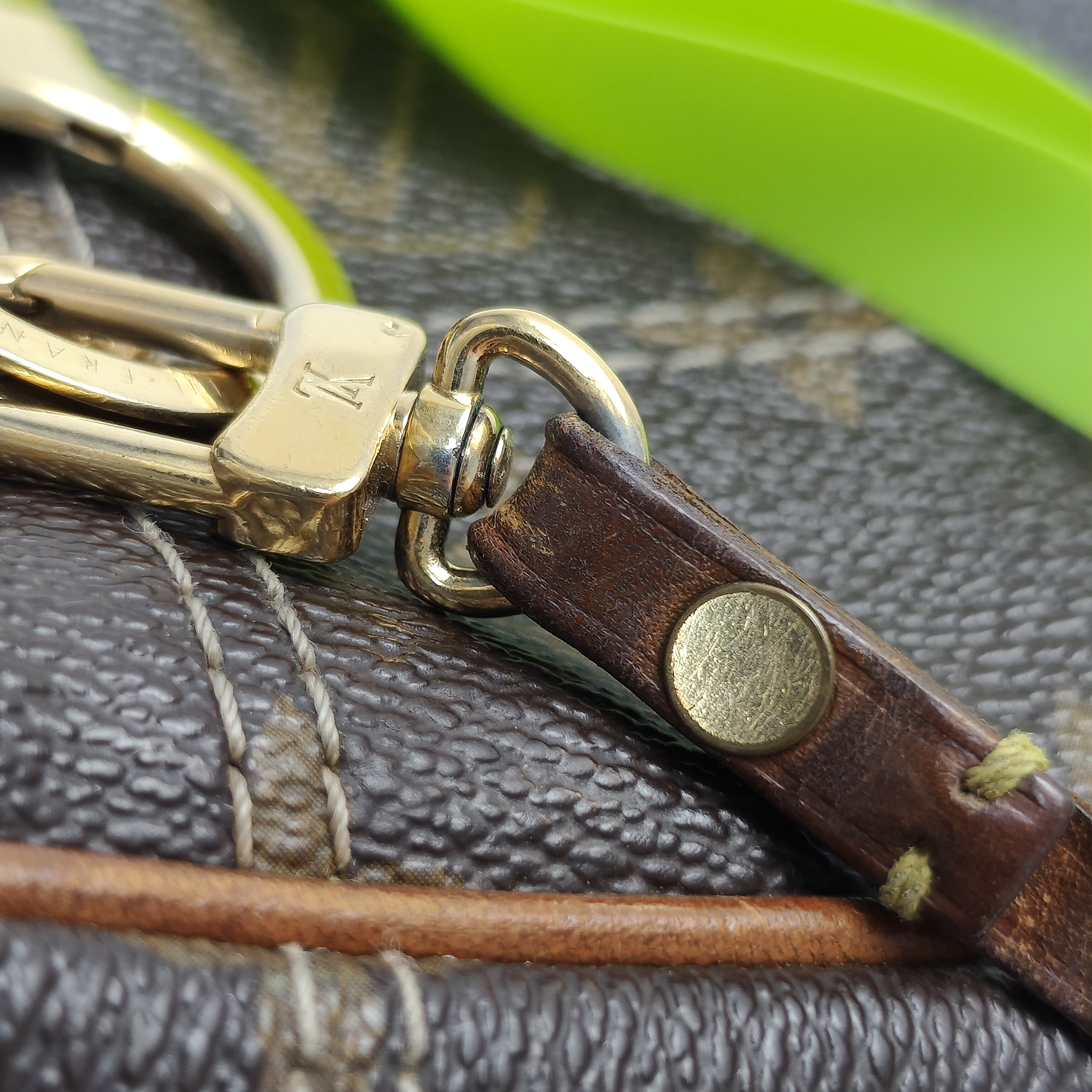 【*Shipped from: China*】LOUIS VUITTON Pochette Accessoires PU Handbag — view 15