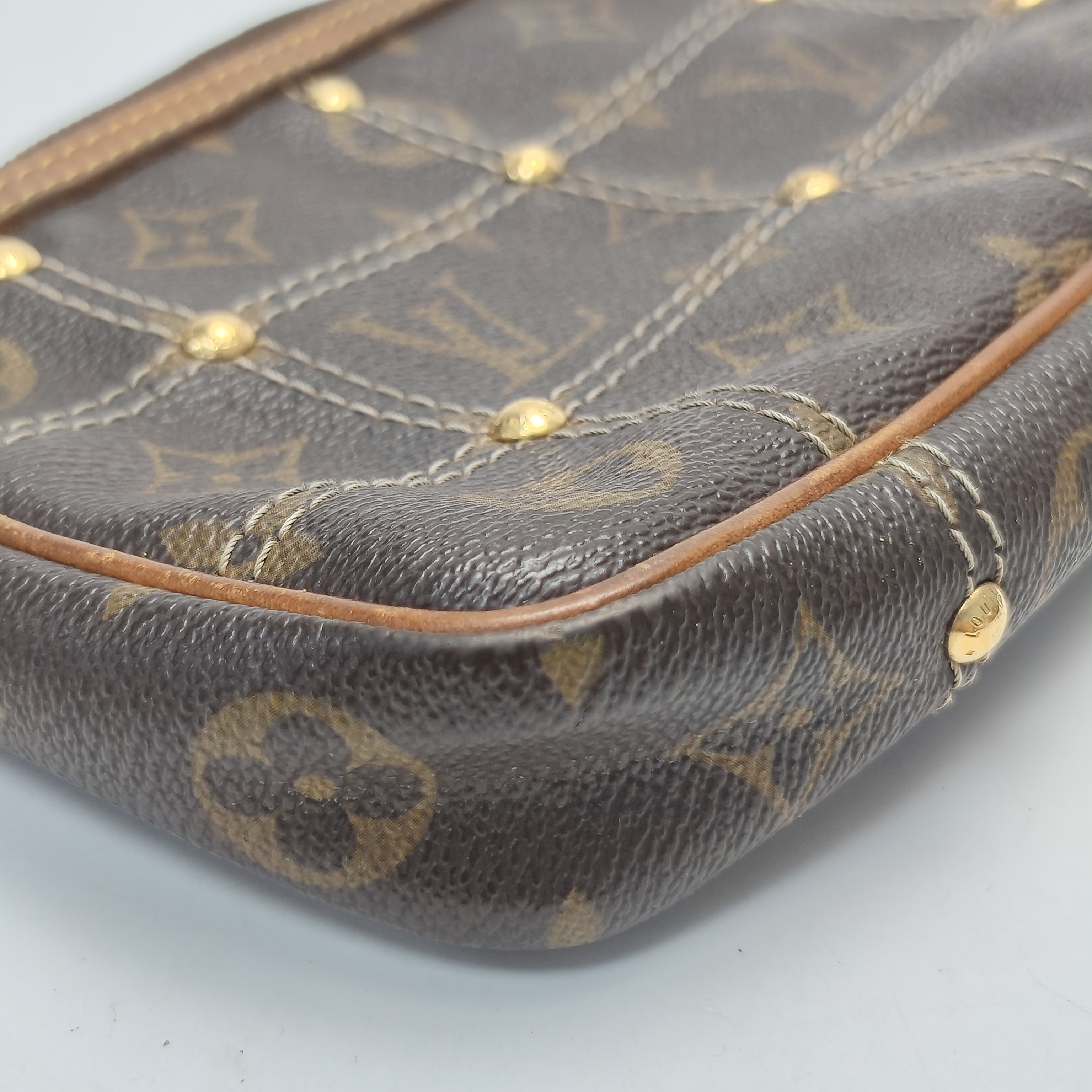 【*Shipped from: China*】LOUIS VUITTON Pochette Accessoires PU Handbag — view 3