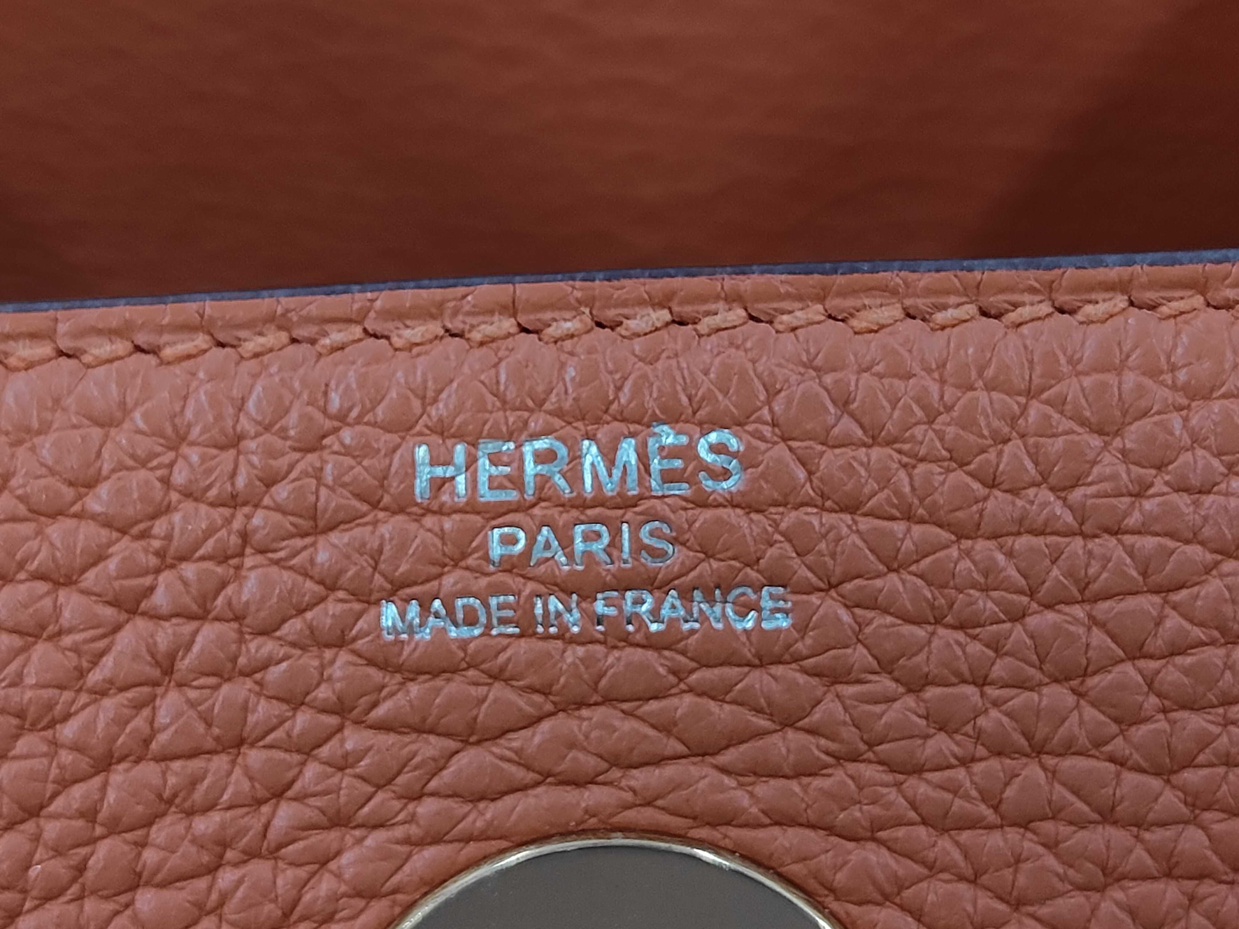 Lindy 26 Taurillon Clemence Orange 2-way Handbag with X Stamp — view 10