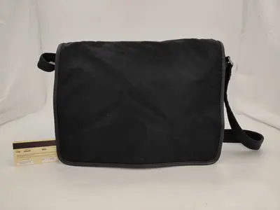 Triangle Logo Plate V158 Shoulder Bag