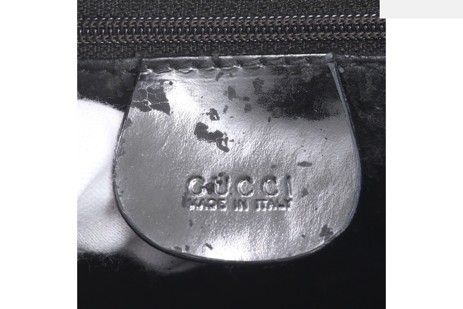 Vintage Gucci Leather Shoulder Bag — view 8
