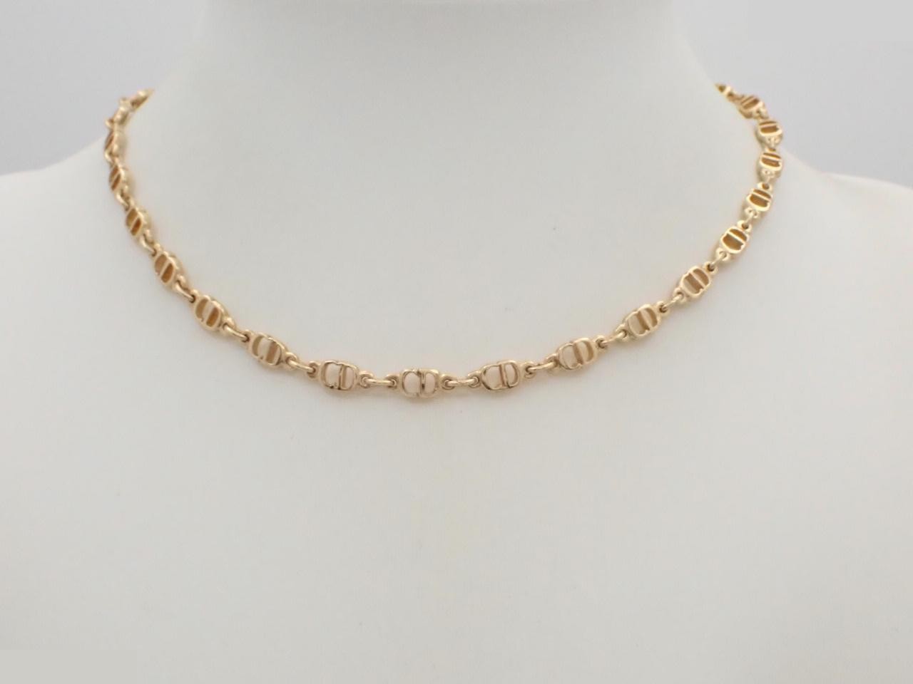 Necklace, neck circumference approximately 42 cm — view 3