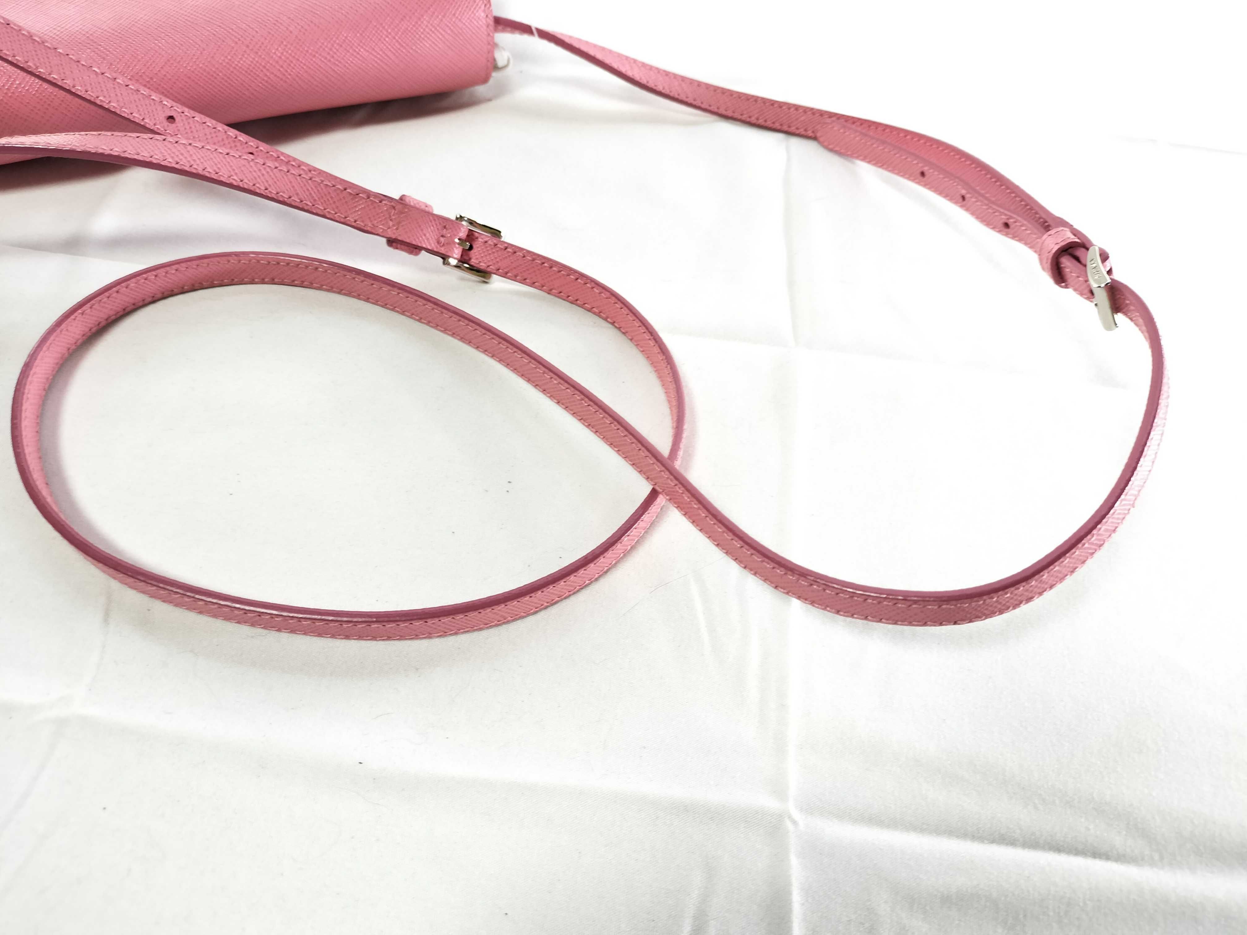 Shoulder Wallet Turnlock Shoulder Bag — view 3