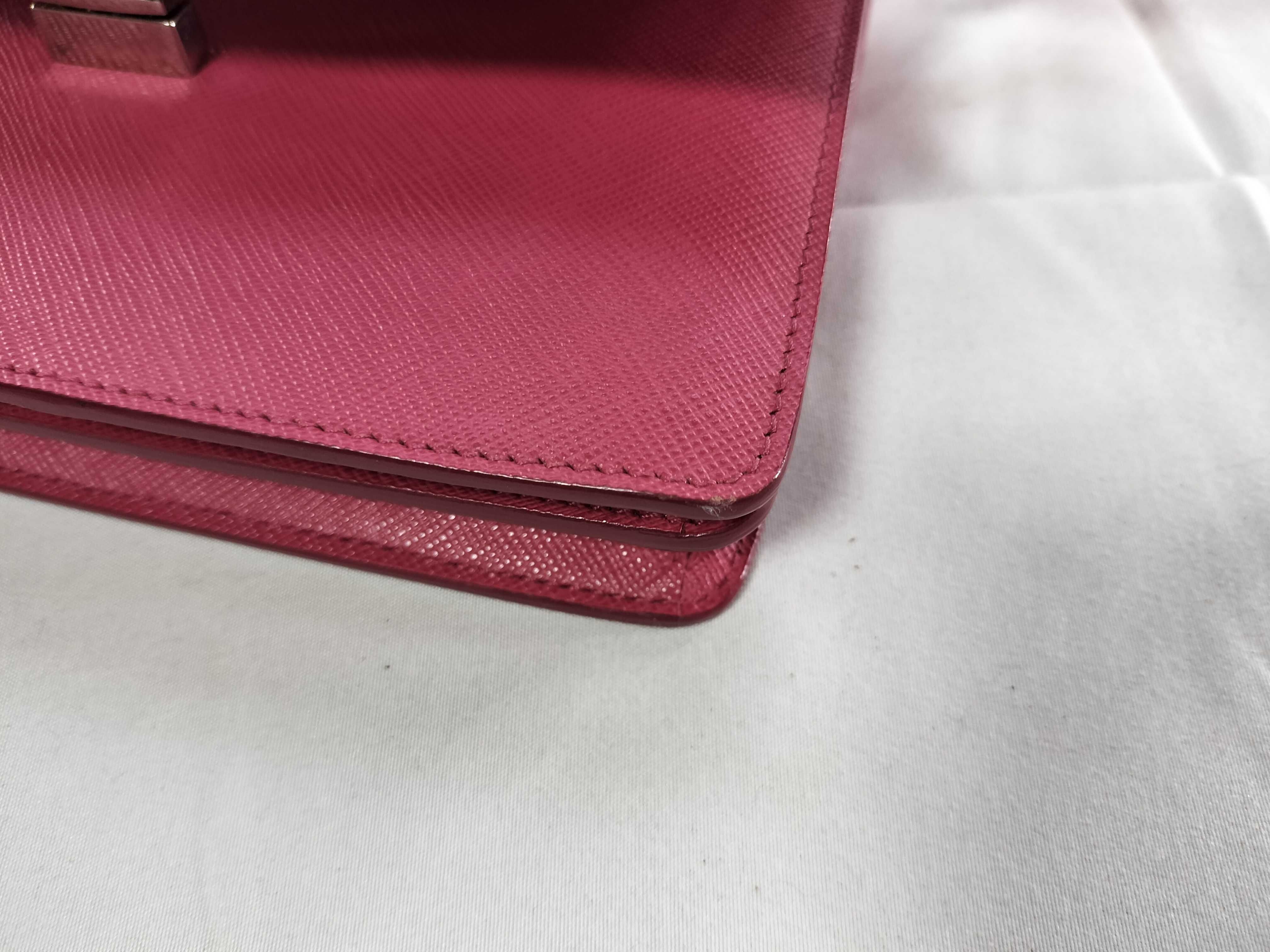 Shoulder Wallet Turnlock Shoulder Bag — view 6