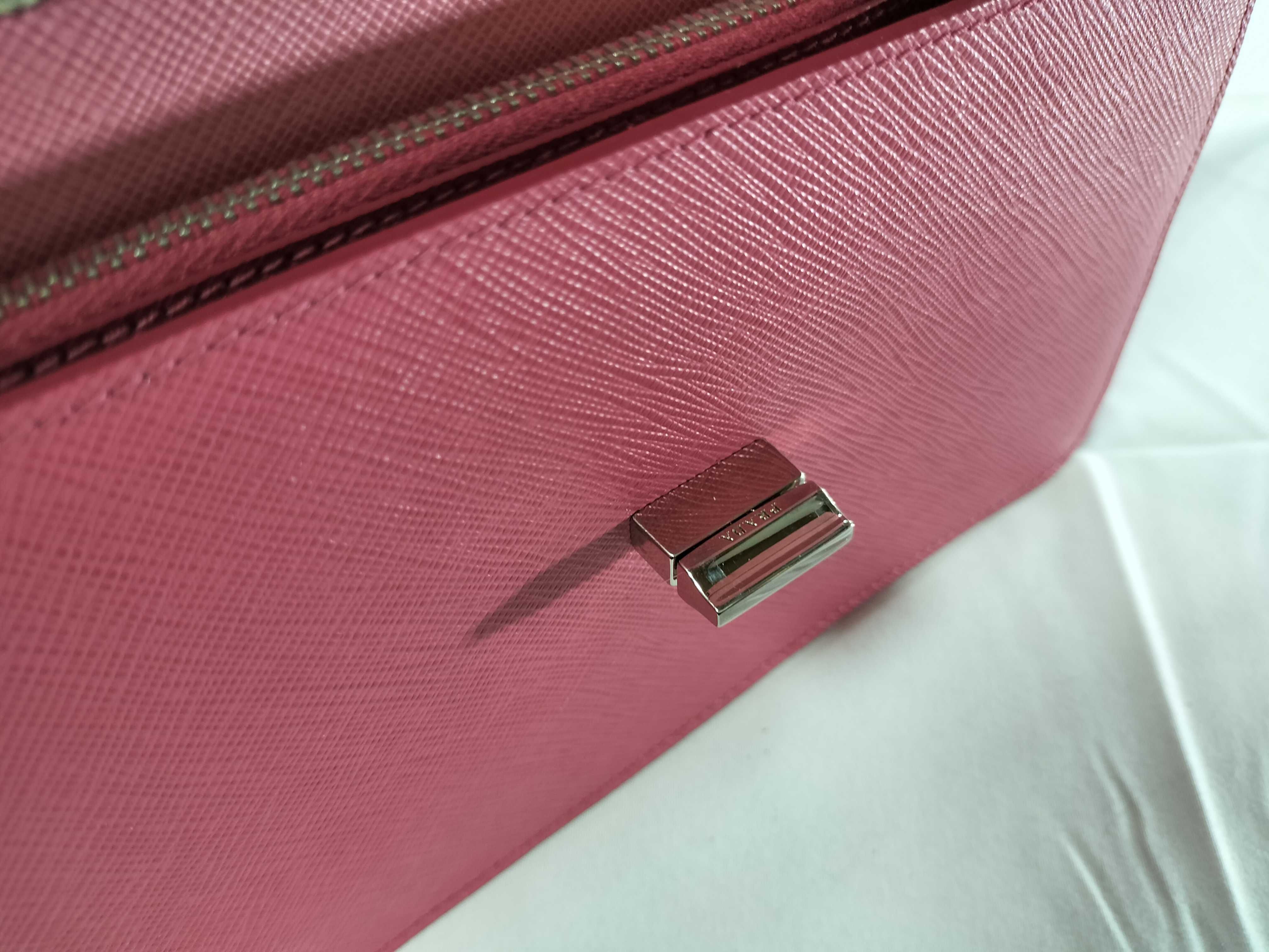 Shoulder Wallet Turnlock Shoulder Bag — view 9