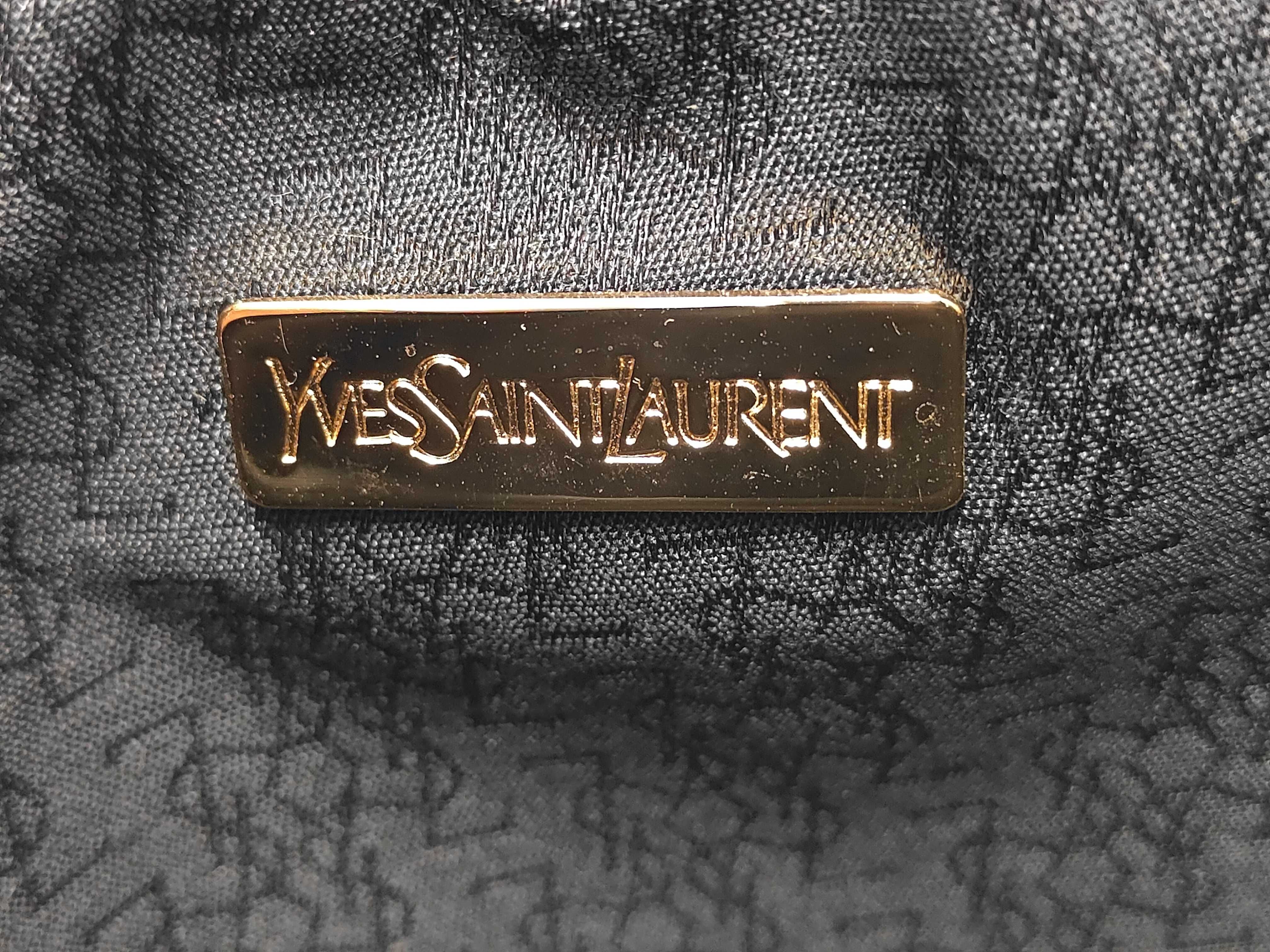 Leather Black Logo Plate Shoulder Bag — view 11