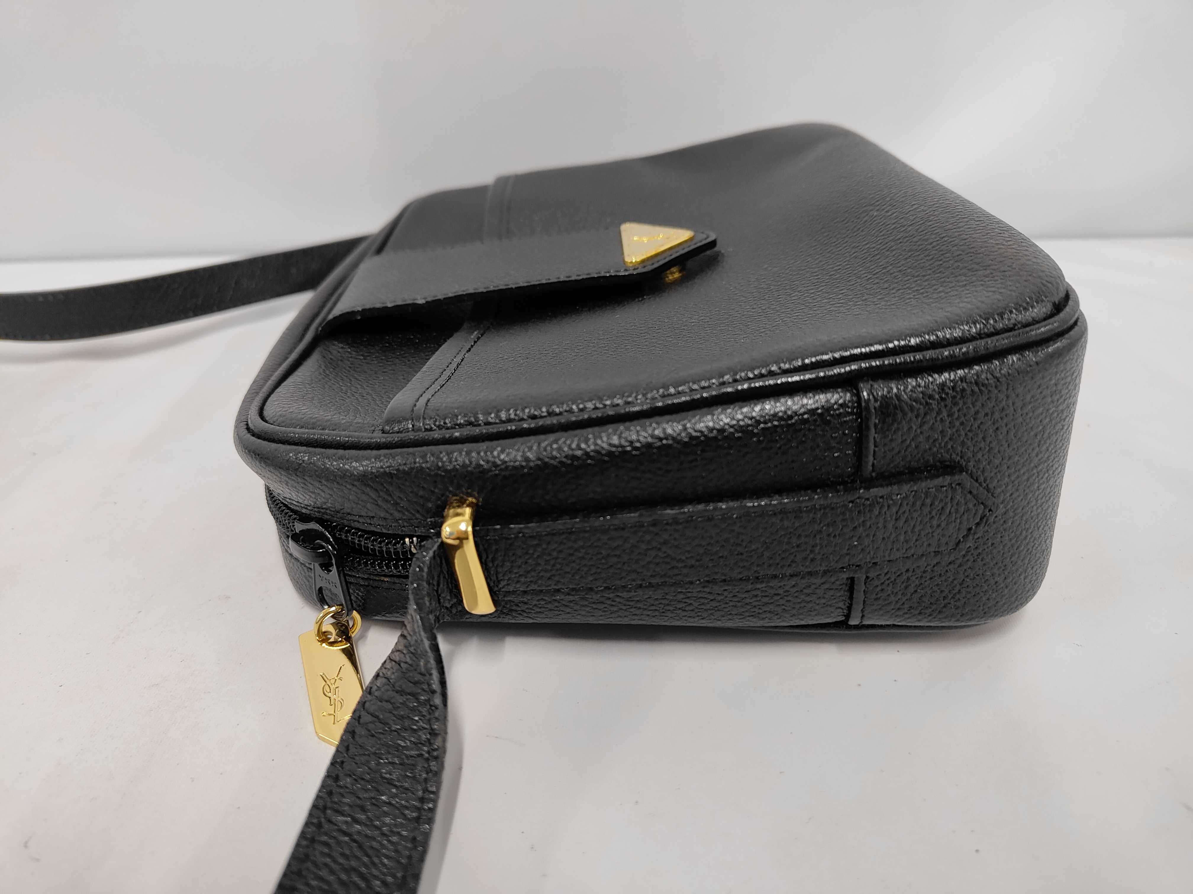 Leather Black Logo Plate Shoulder Bag — view 9