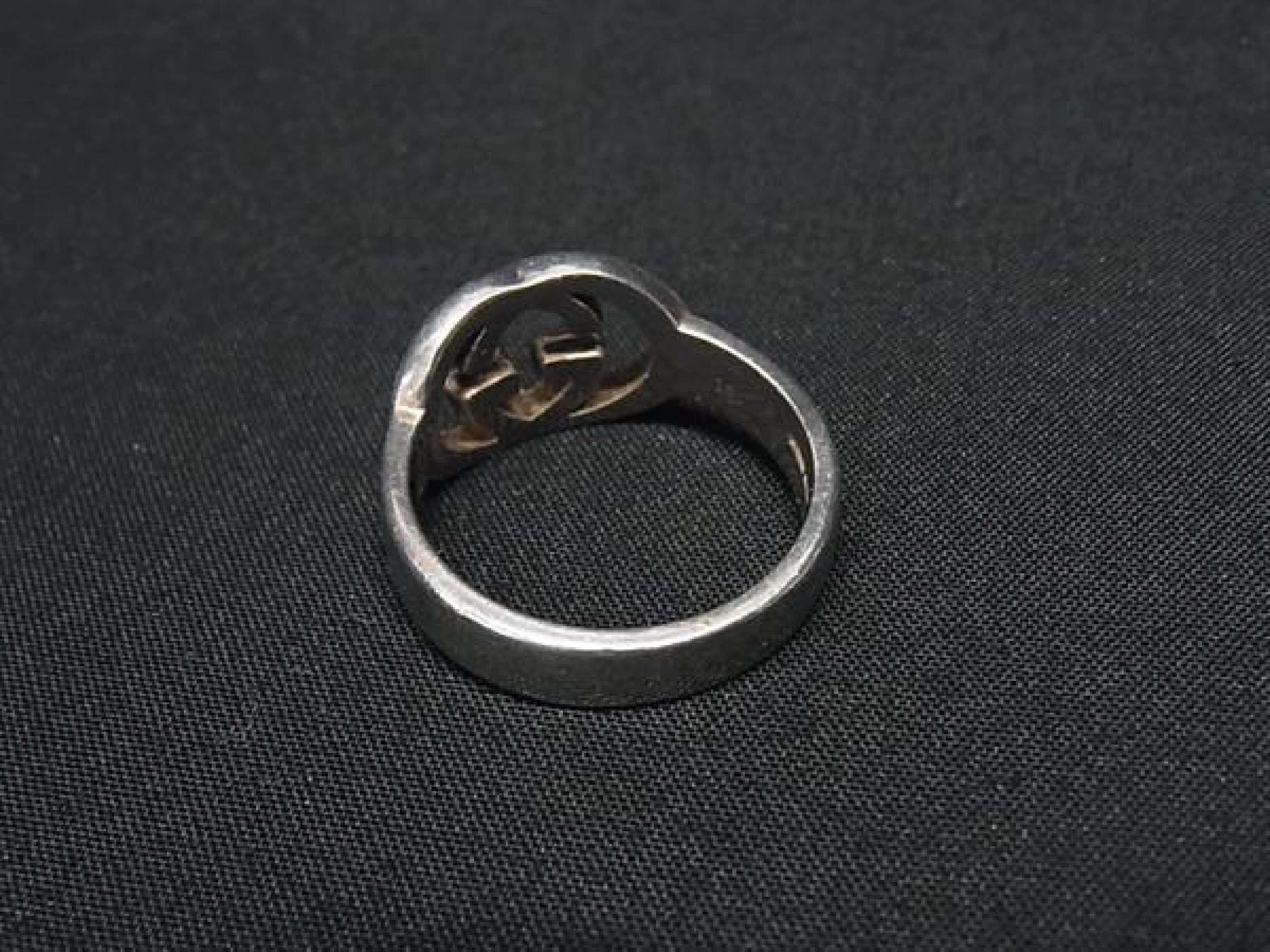 Interlocking G SV925 Ring, Finger Ring, Size 18 (approx. US size 17), Women's/Men's, Silver Tone, FY4112 Ring — view 2