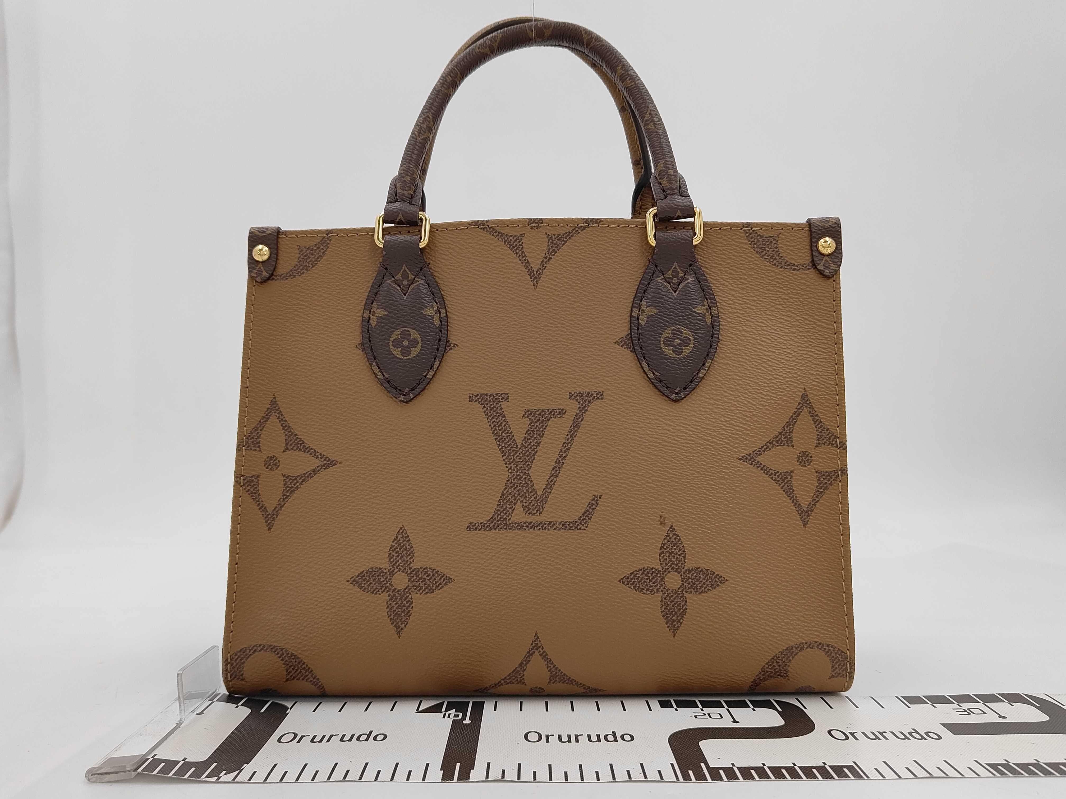 Monogram Giant Reverse OnTheGo PM M46373 Brown RFID Handbag — view 2