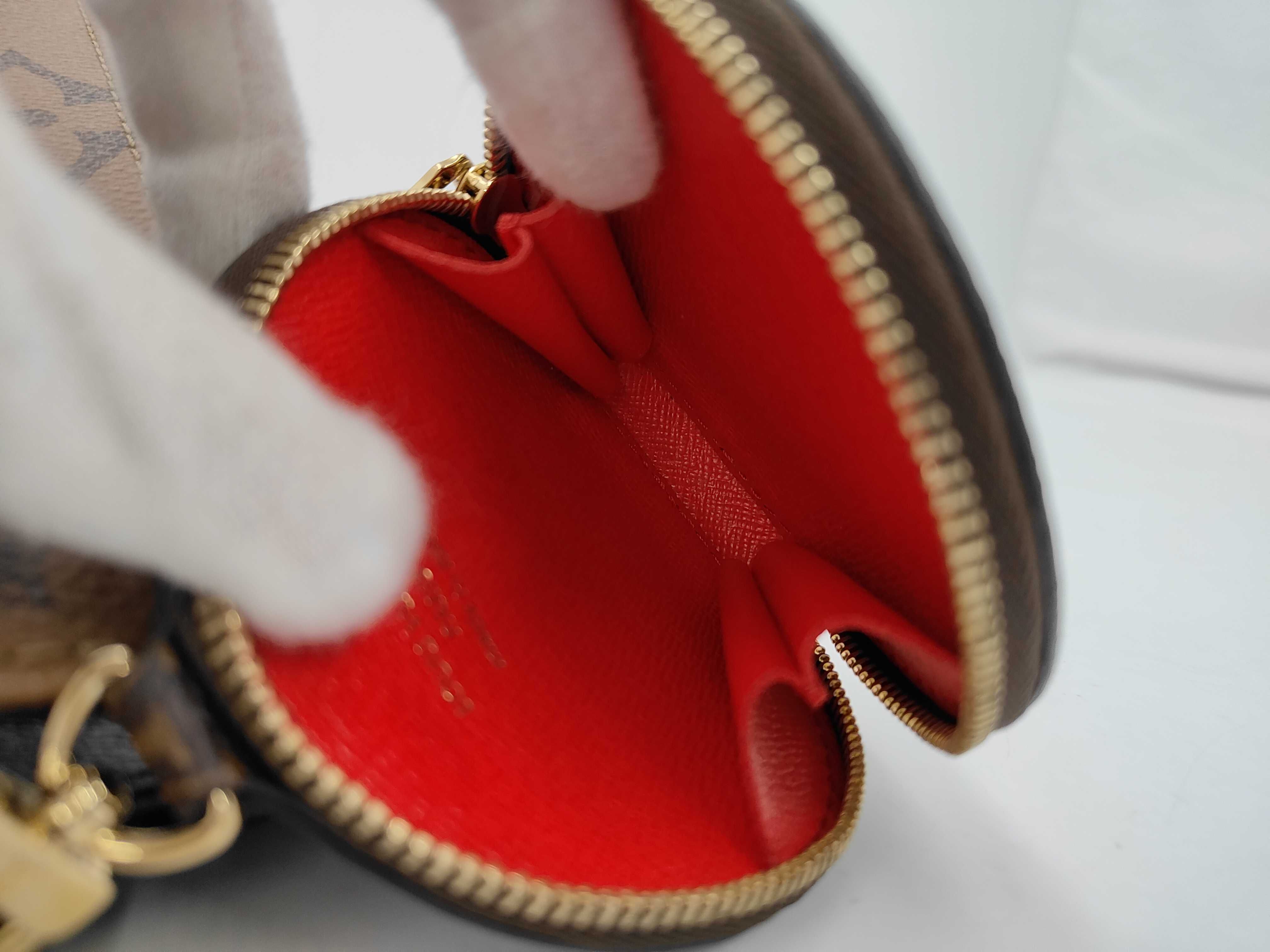 Monogram Giant Reverse OnTheGo PM M46373 Brown RFID Handbag — view 14