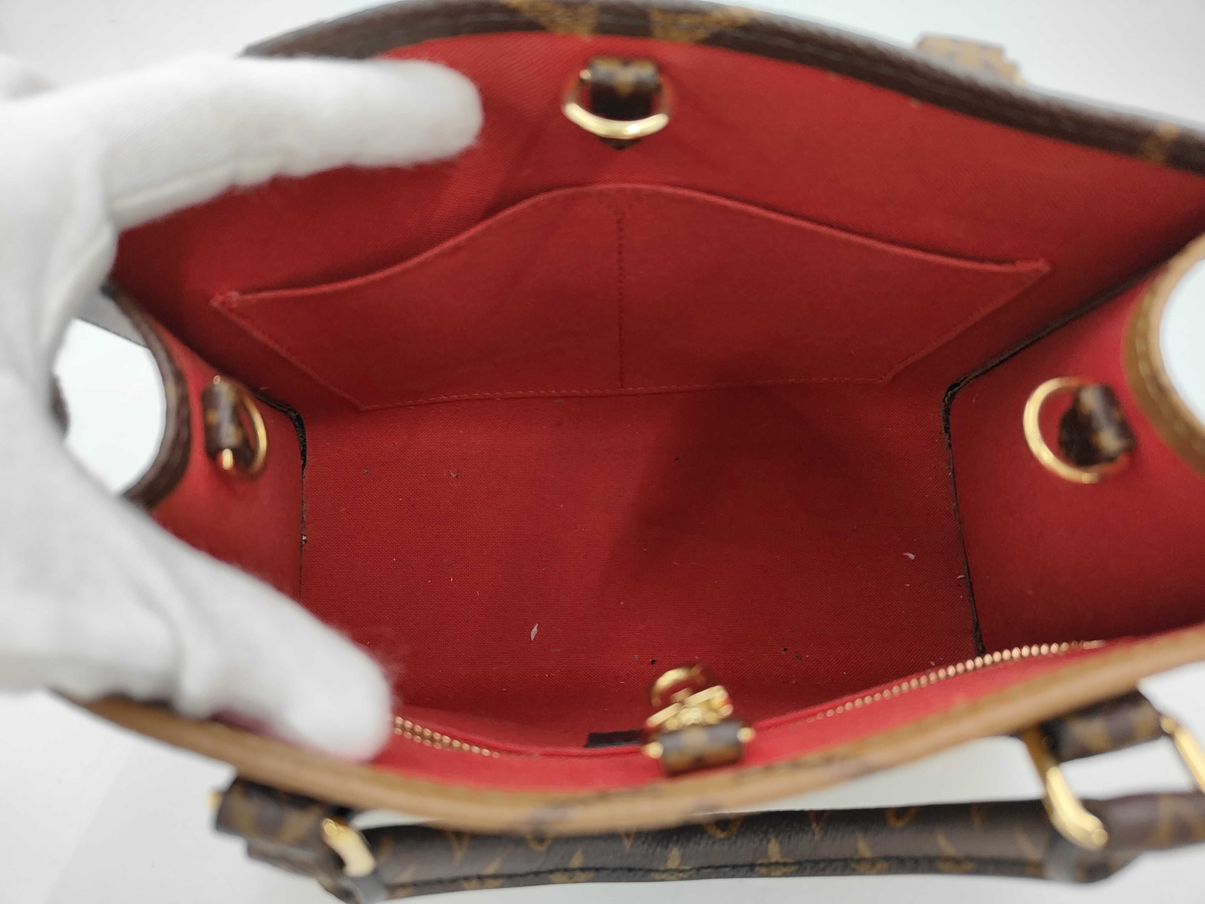 Monogram Giant Reverse OnTheGo PM M46373 Brown RFID Handbag — view 8