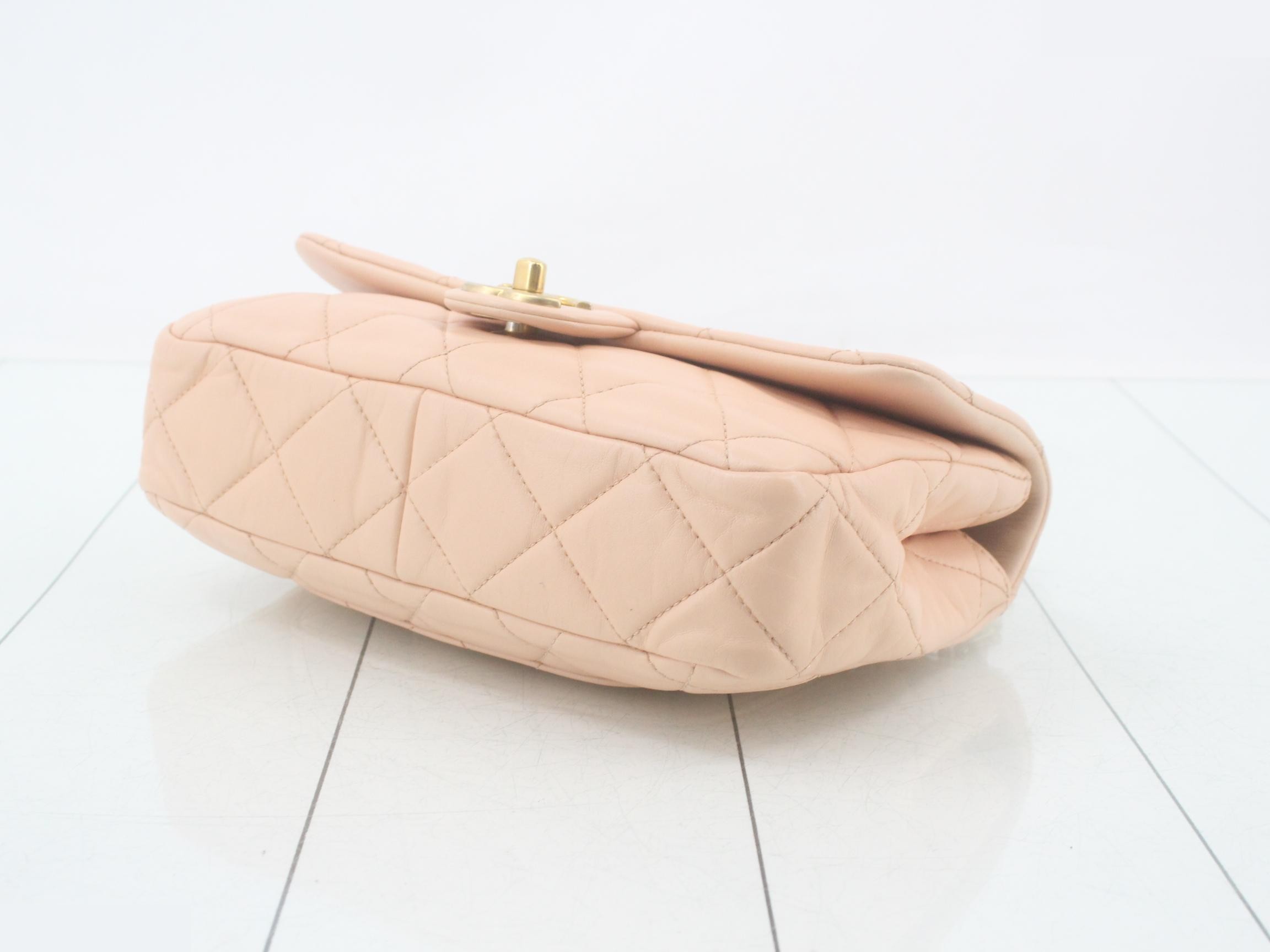 Matelassé Chain Handbag — view 6