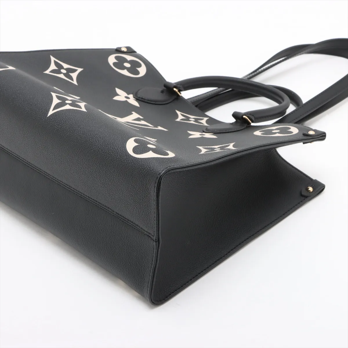 Monogram Empreinte OnTheGo MM M45495 Black (RFID detected) — view 3