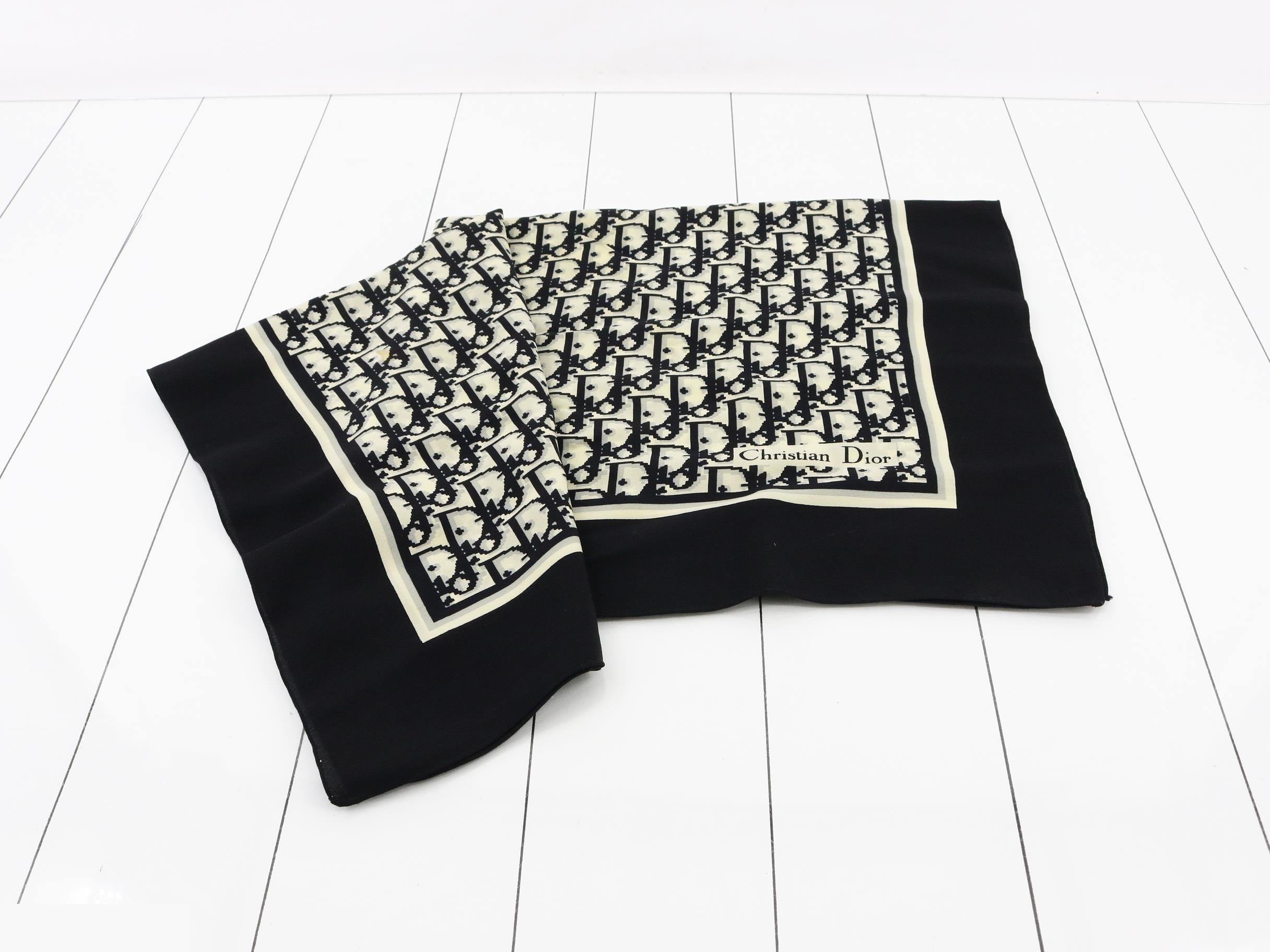 Trotter (accessories) / Scarves — view 3