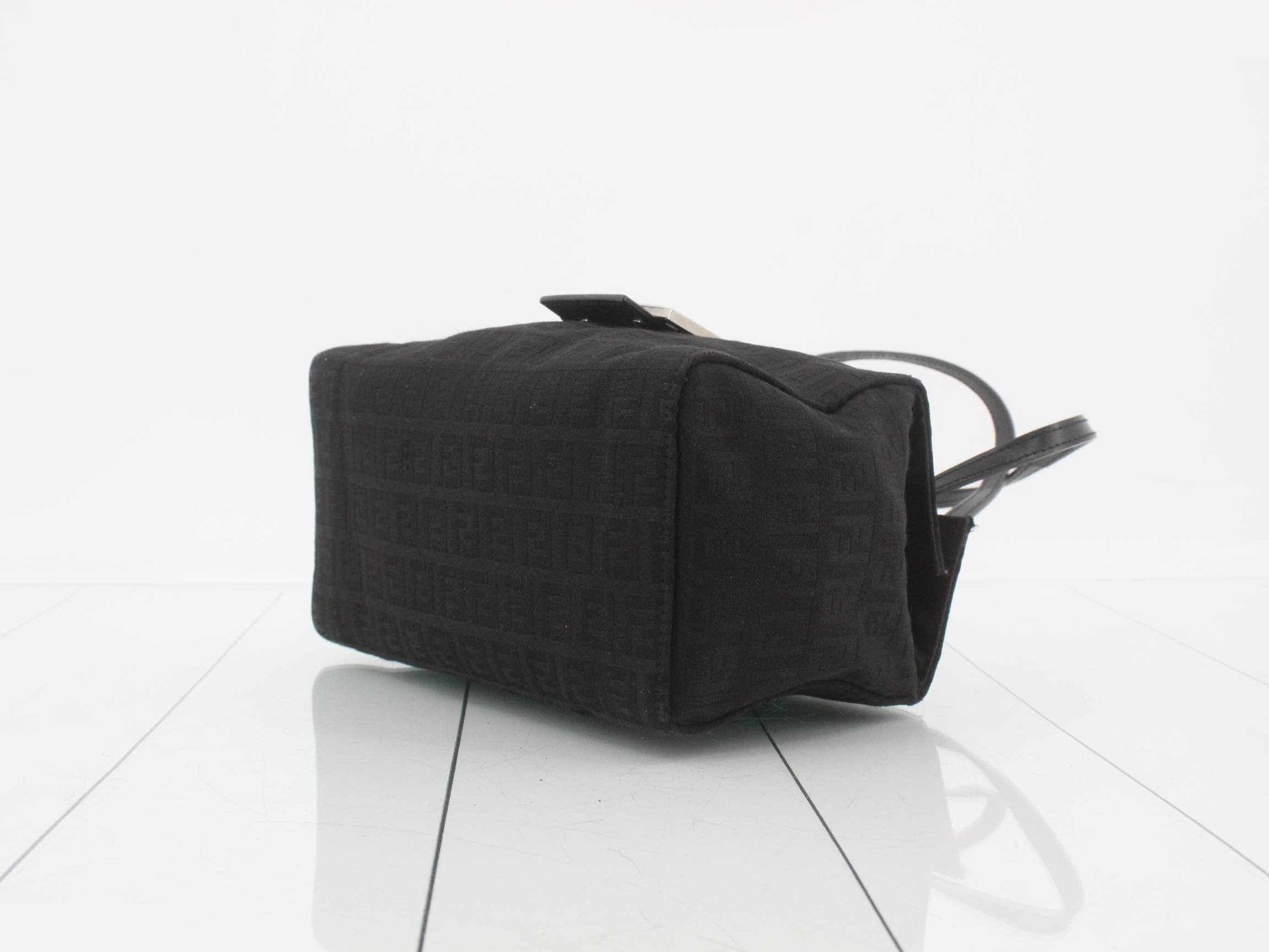 Mamma Bucket Handbag — view 6
