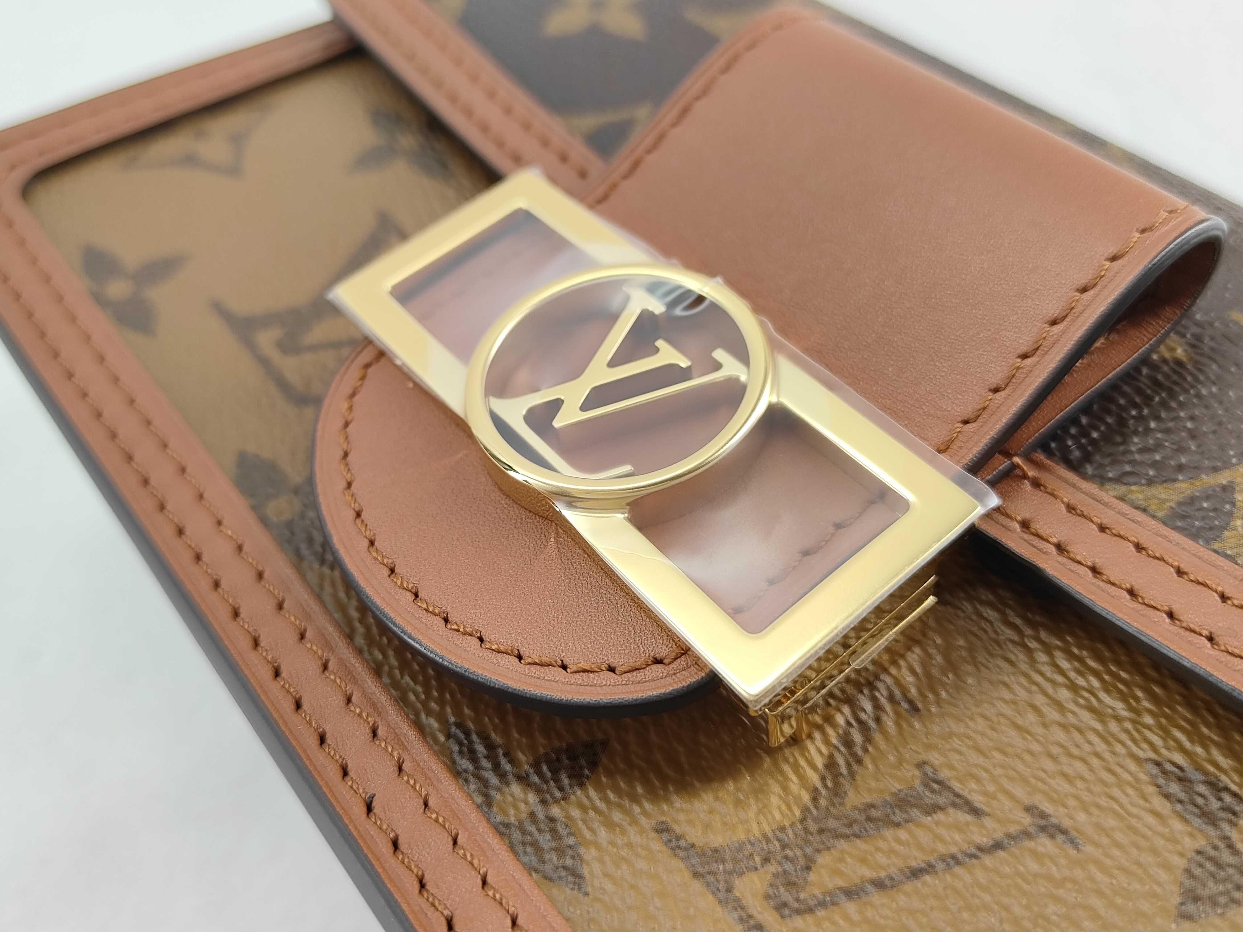 Monogram Portefeuille Dauphine M68746 Shoulder Bag — view 9