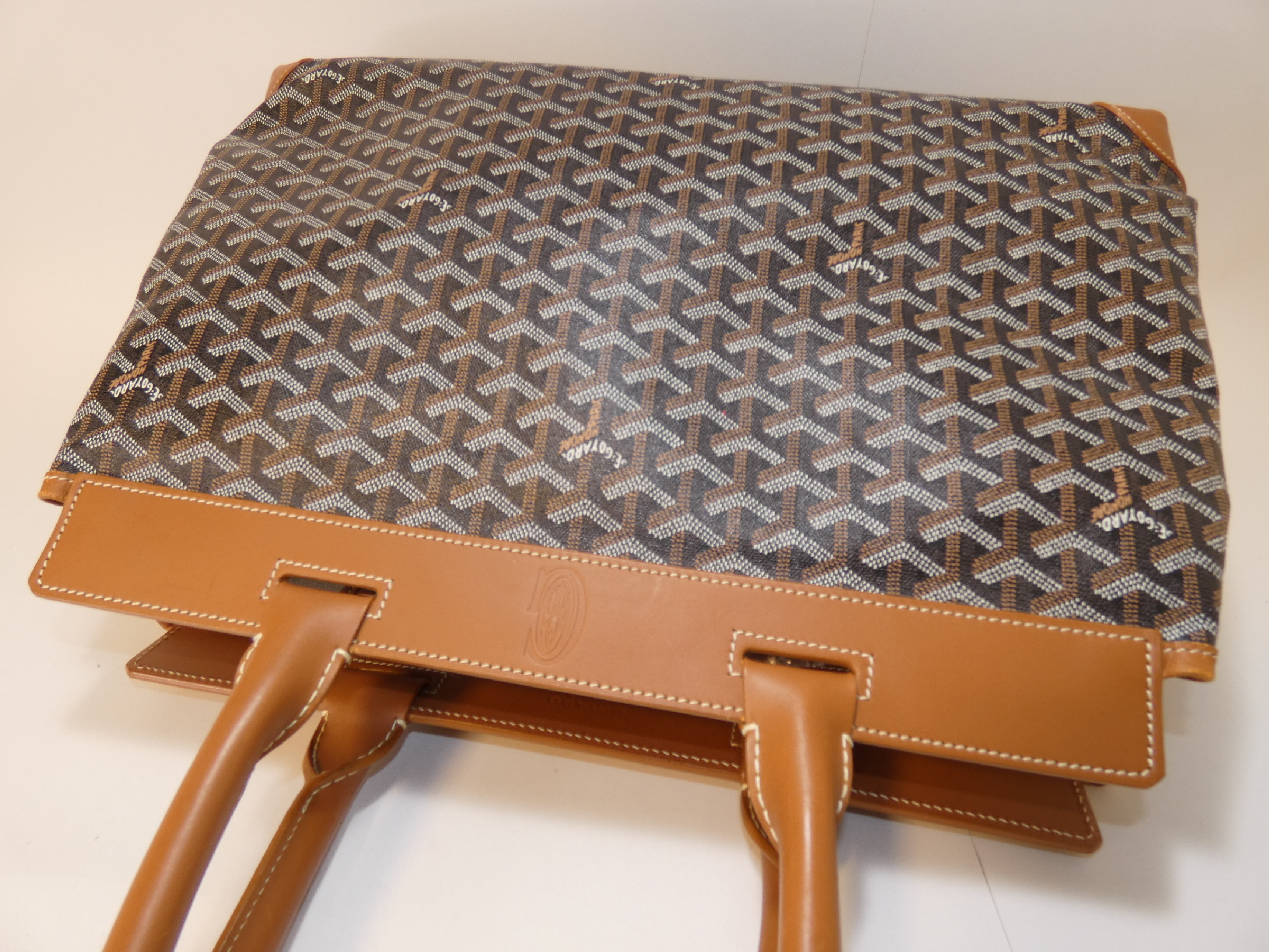 Belchasse Tote Bag — view 3